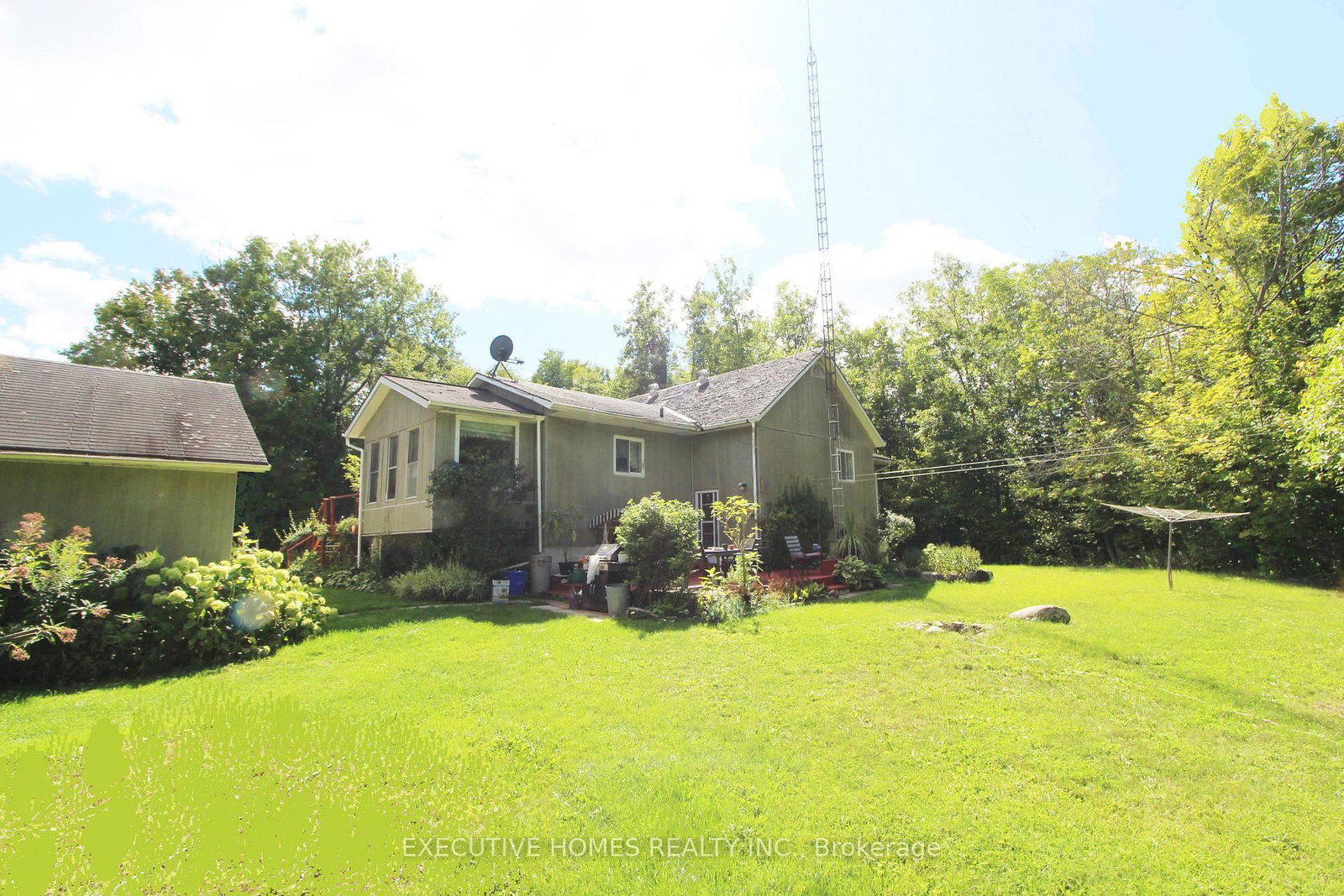 Listing Image 8