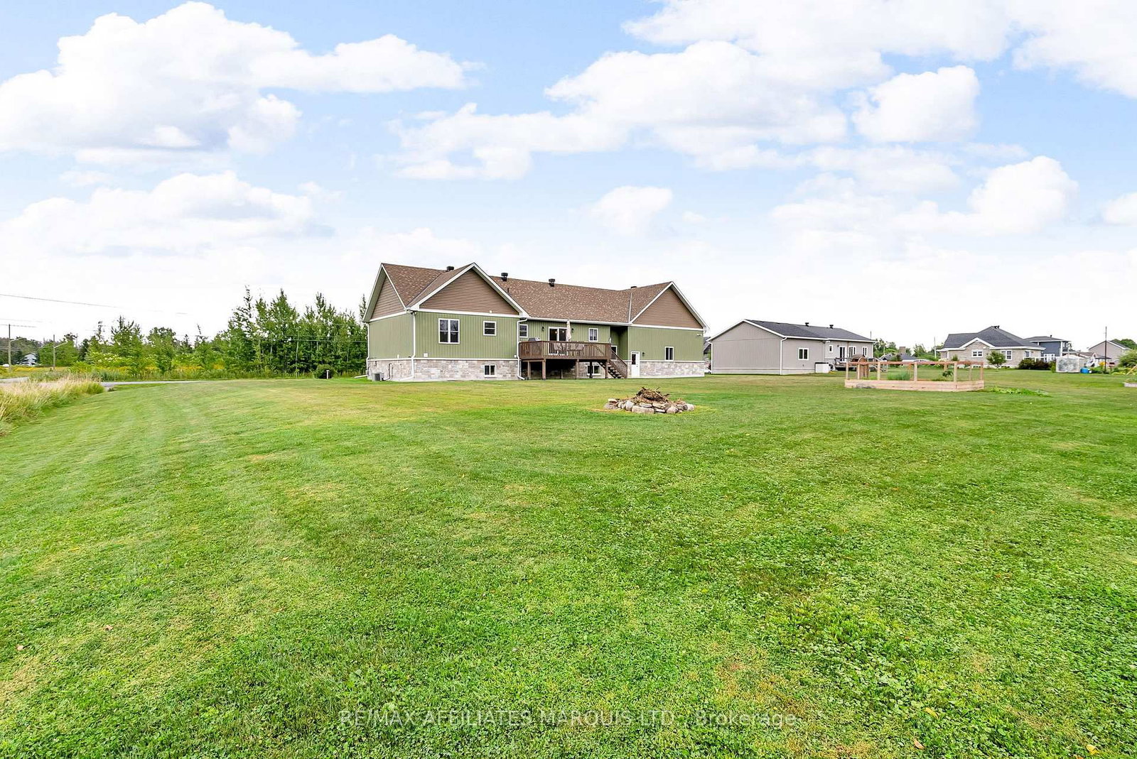 Listing Image 37