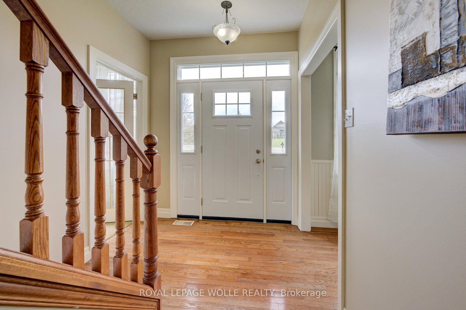 Detached House sold at 4095 Princess Street, Perth East, Ontario, N0K 1L0 - Millbank - MLS: X12373219