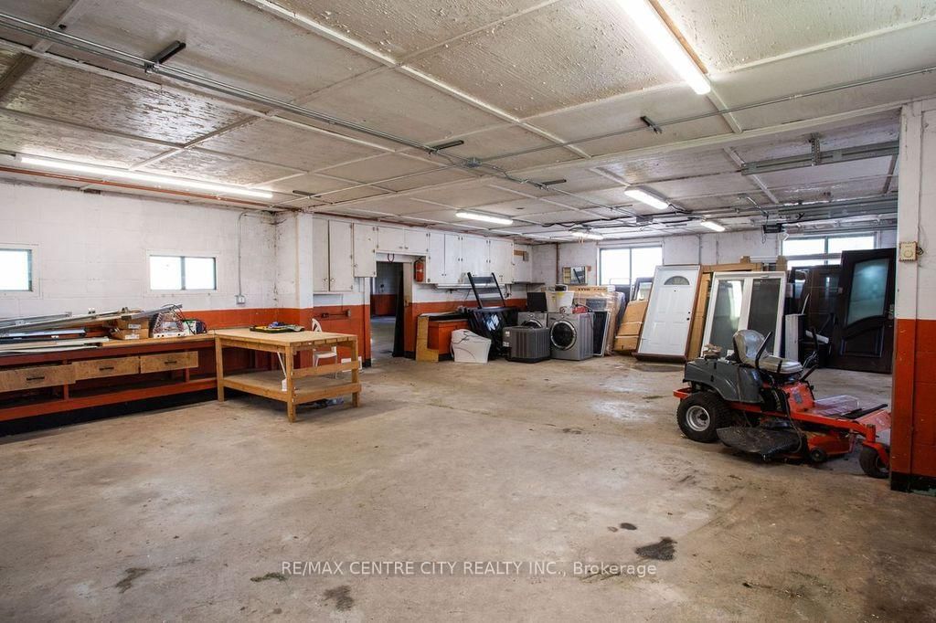 Listing Image 32