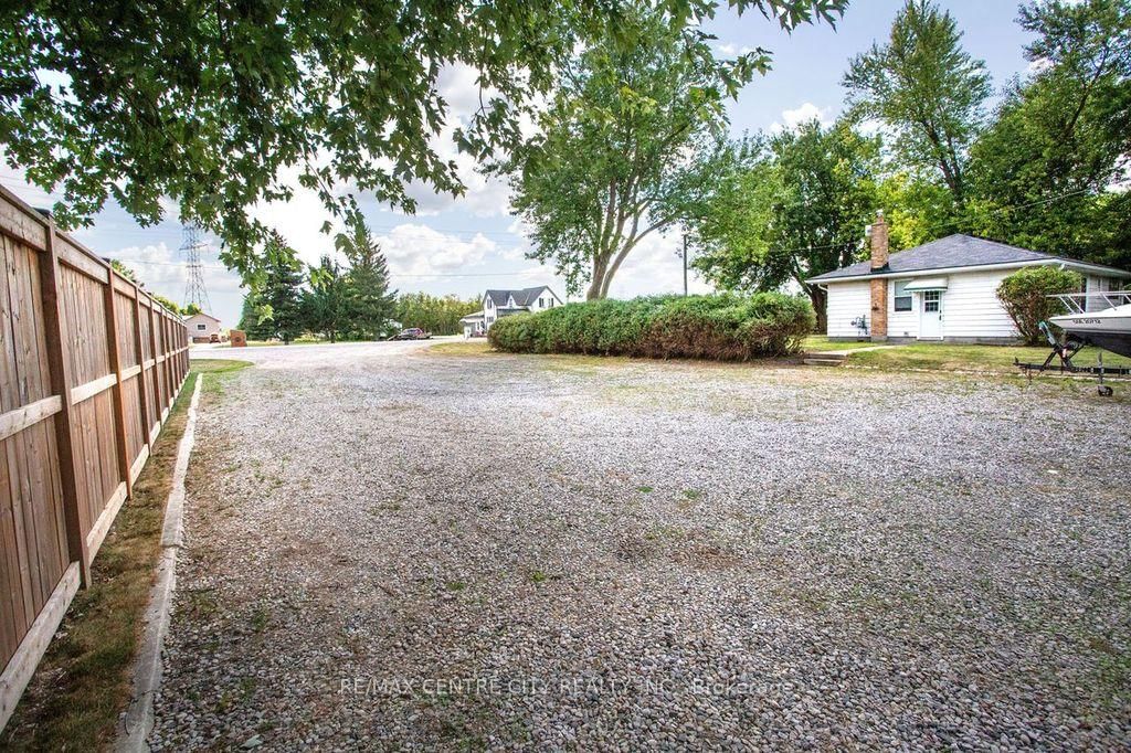 Listing Image 42