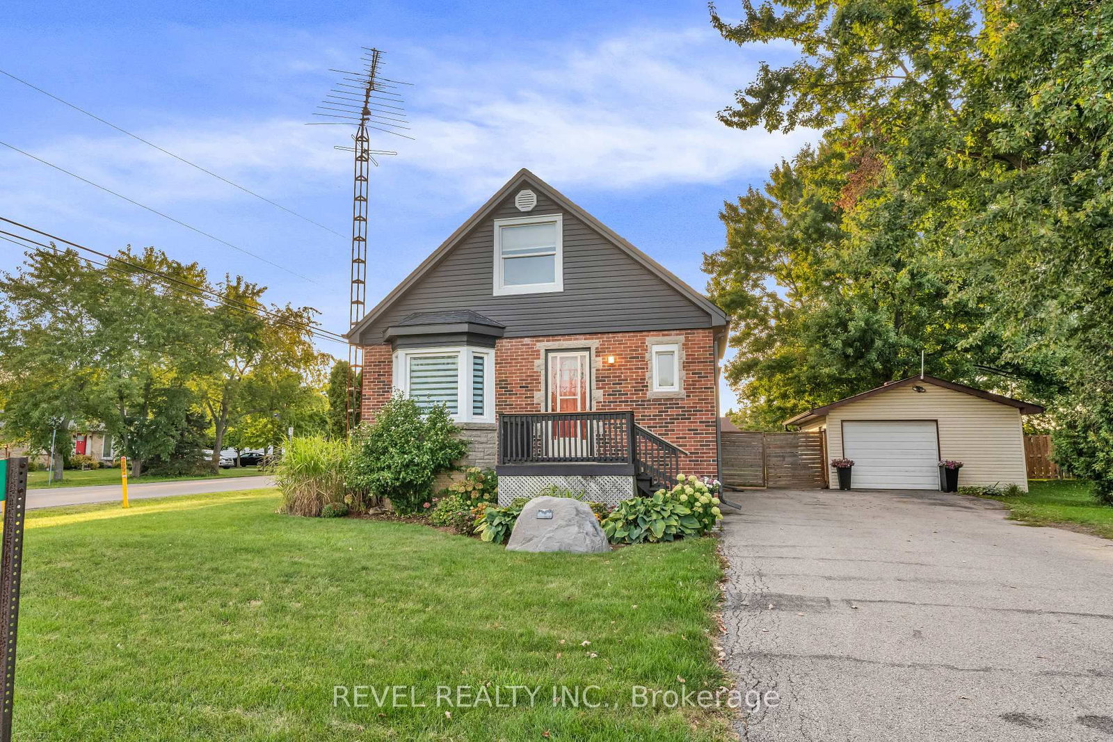 Listing Image 1
