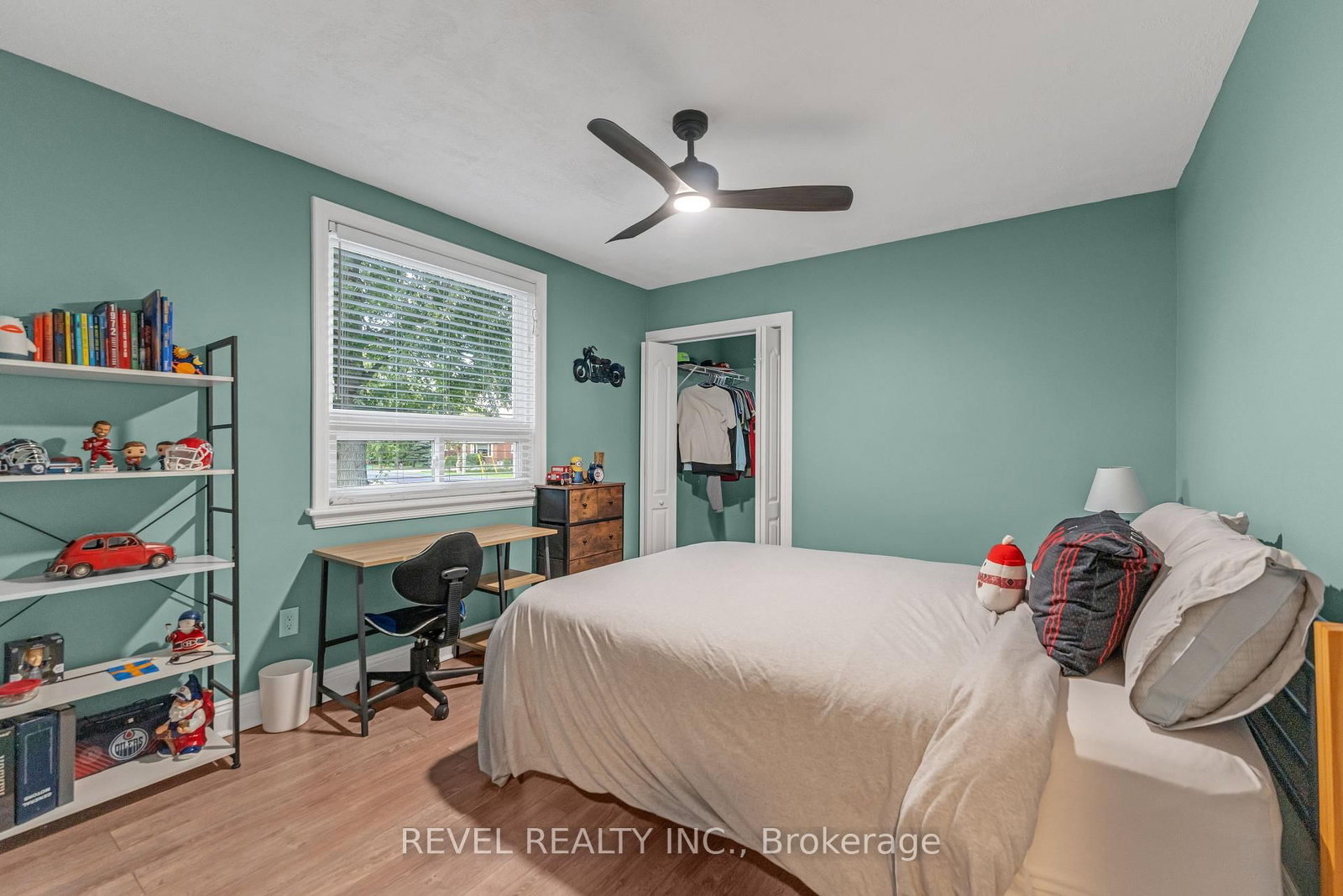 Listing Image 14