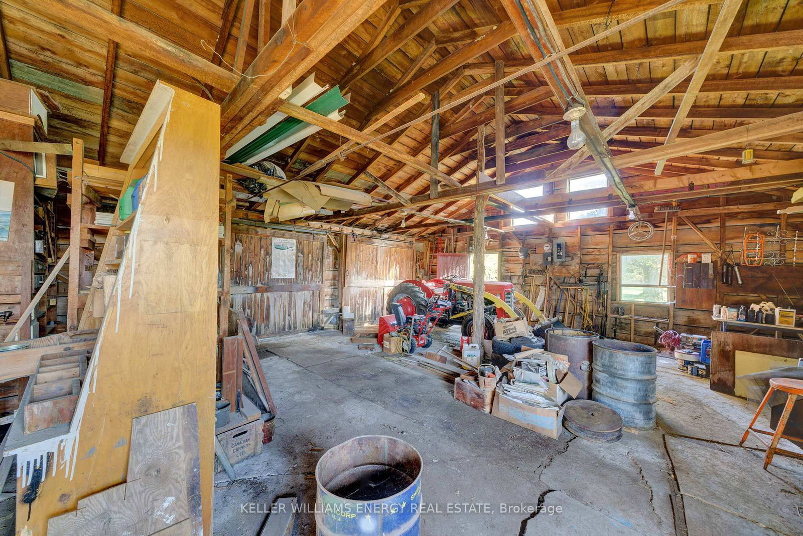 Listing Image 19