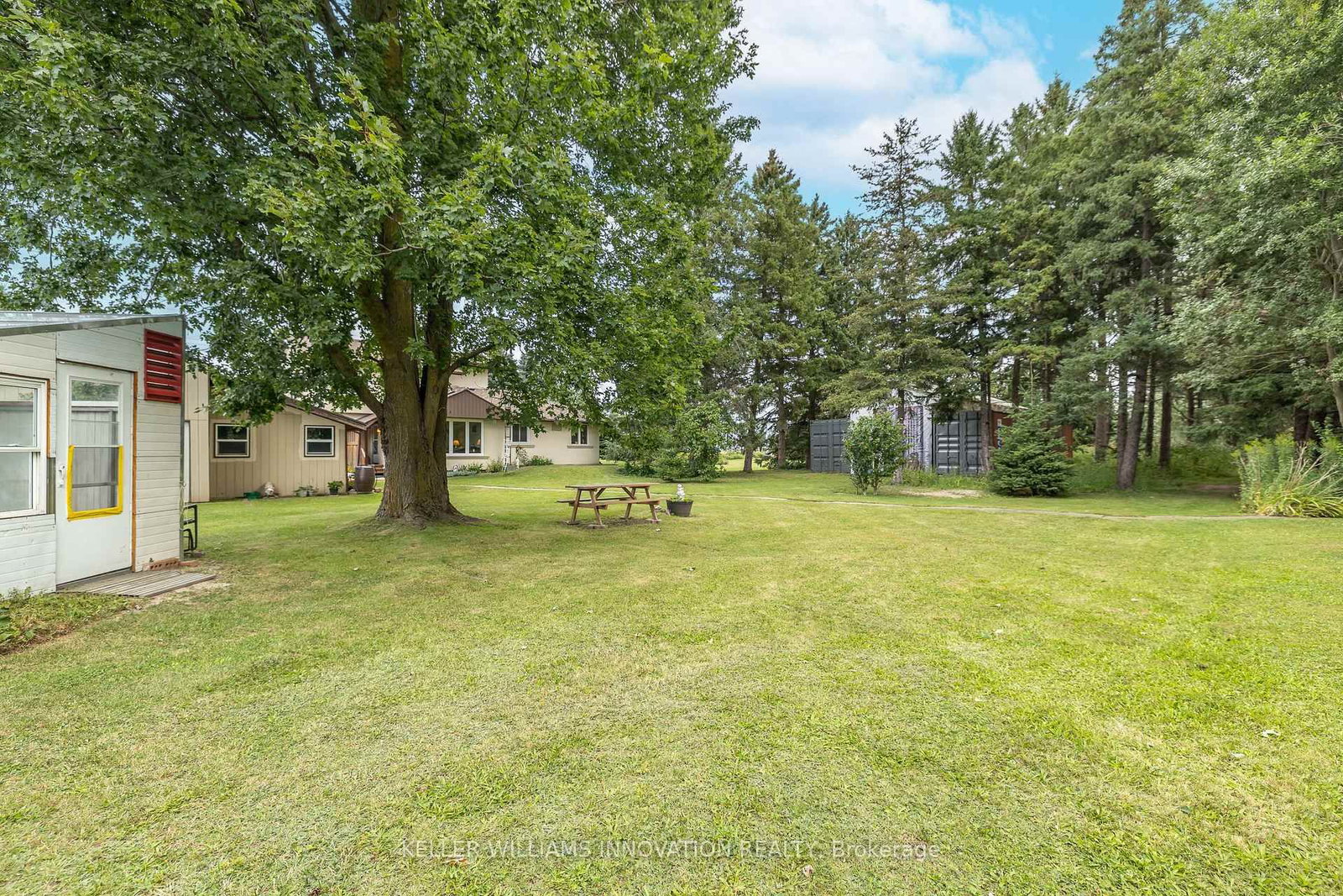 Listing Image 10
