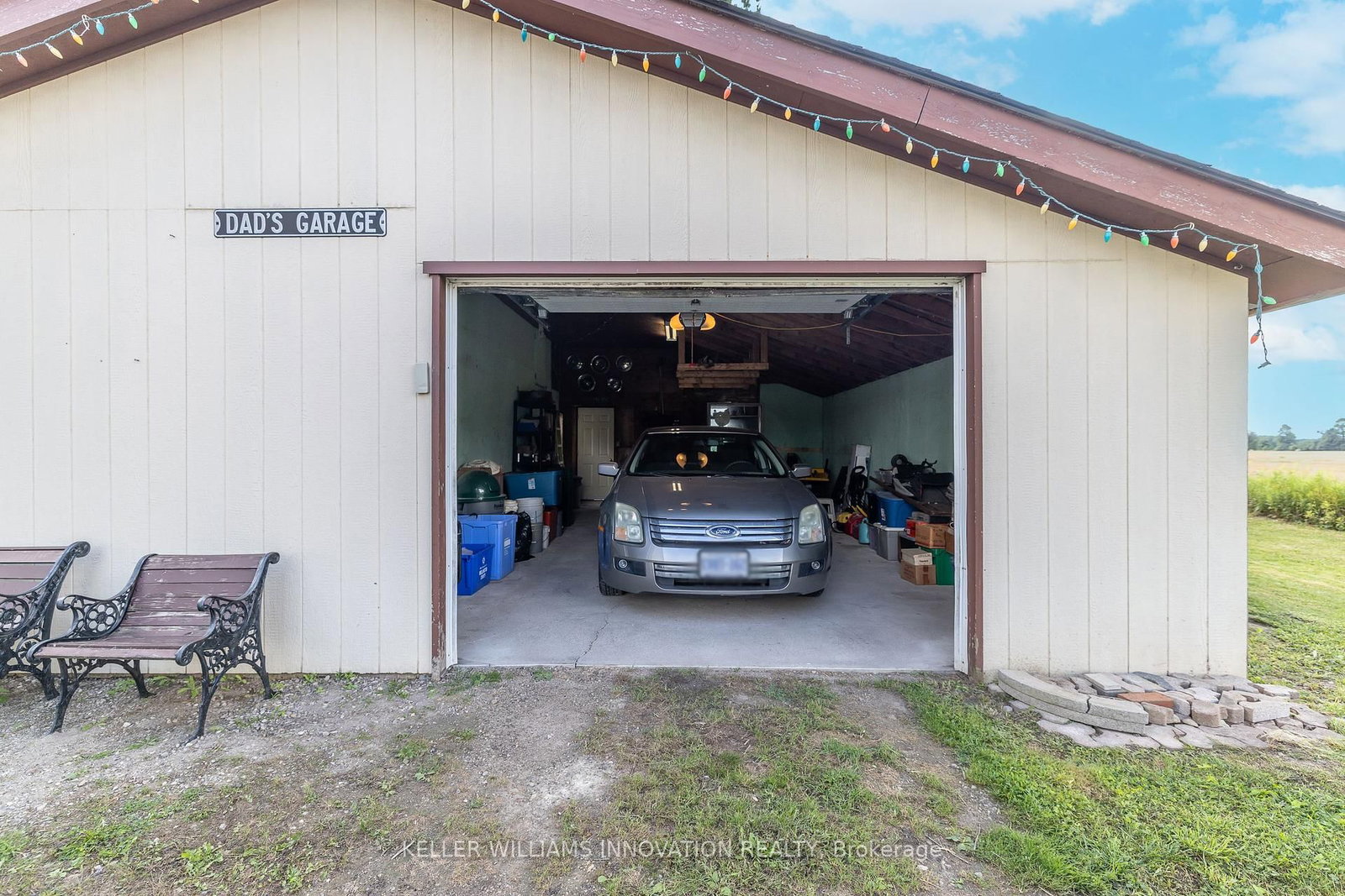 Listing Image 9