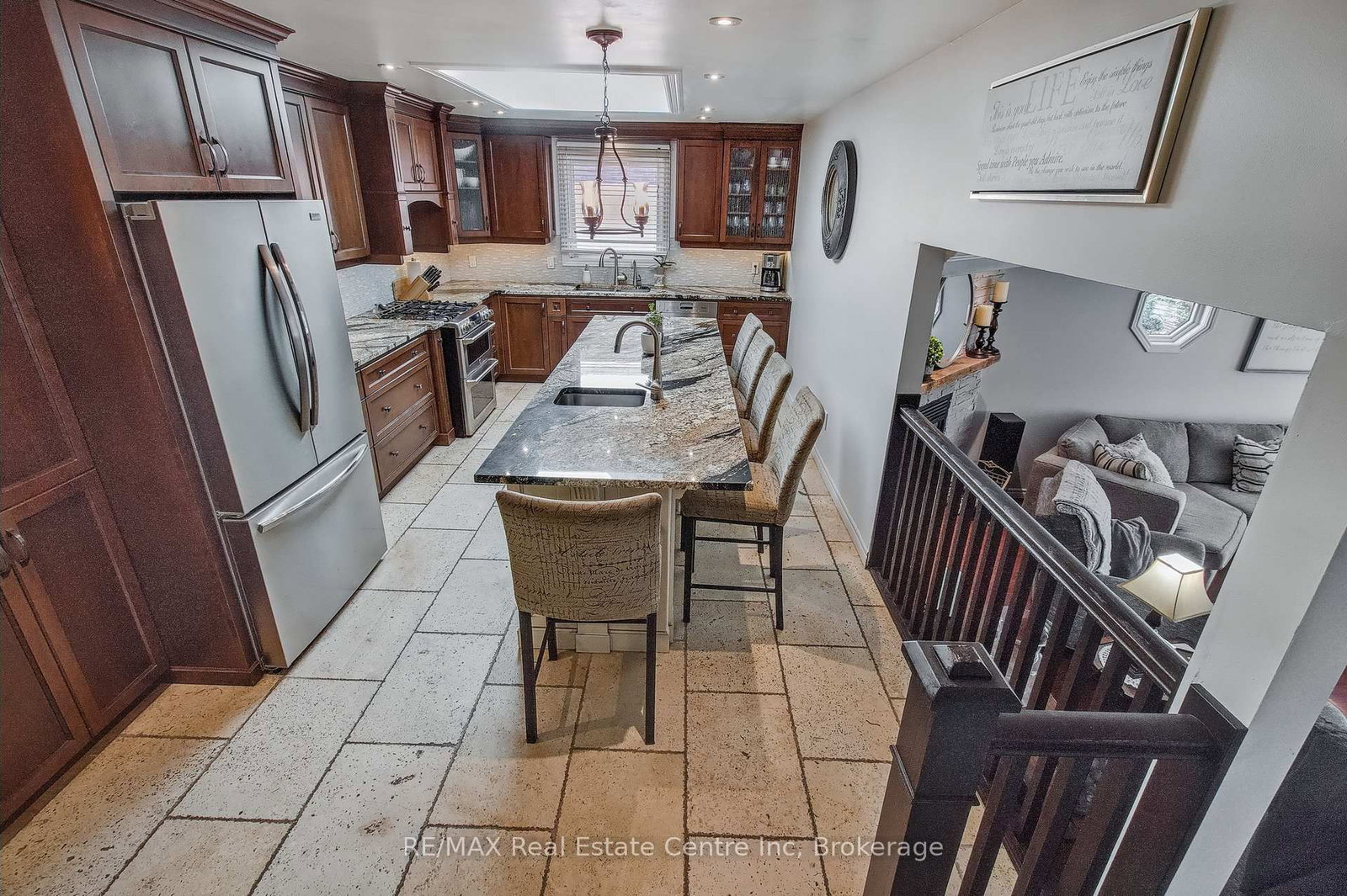 Listing Image 16
