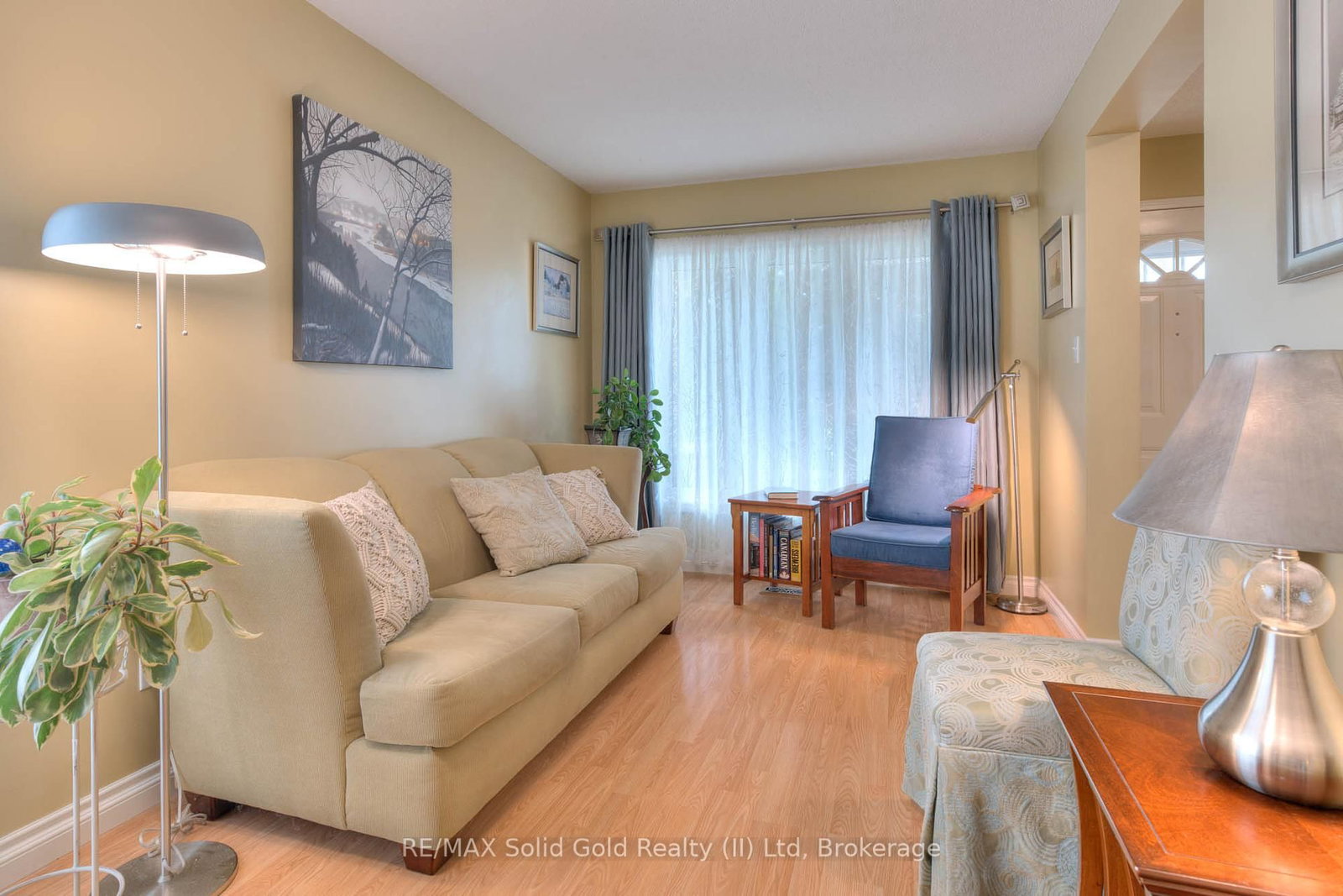 Listing Image 11