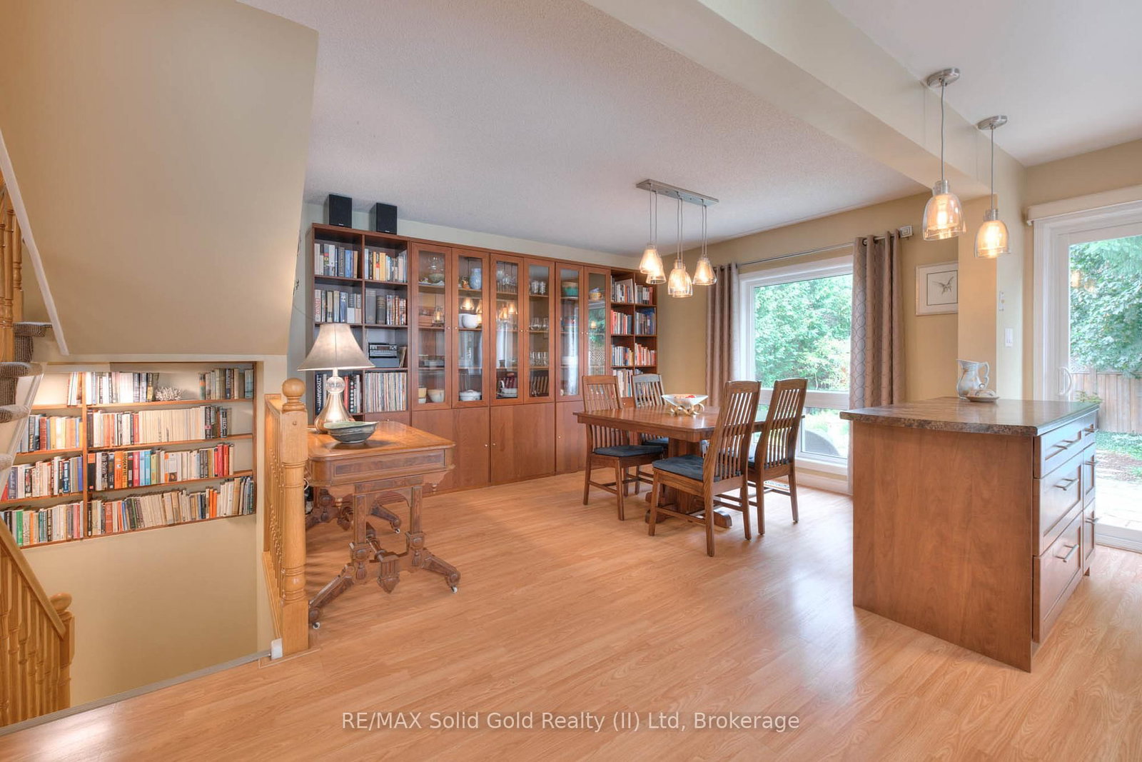 Listing Image 15