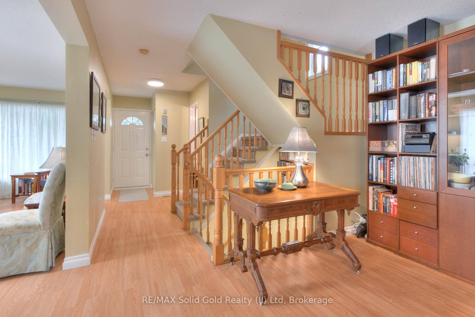 Listing Image 8
