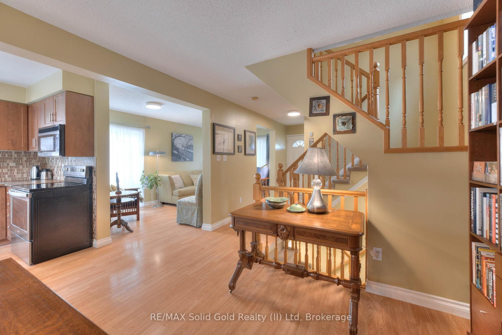 Listing Image 9
