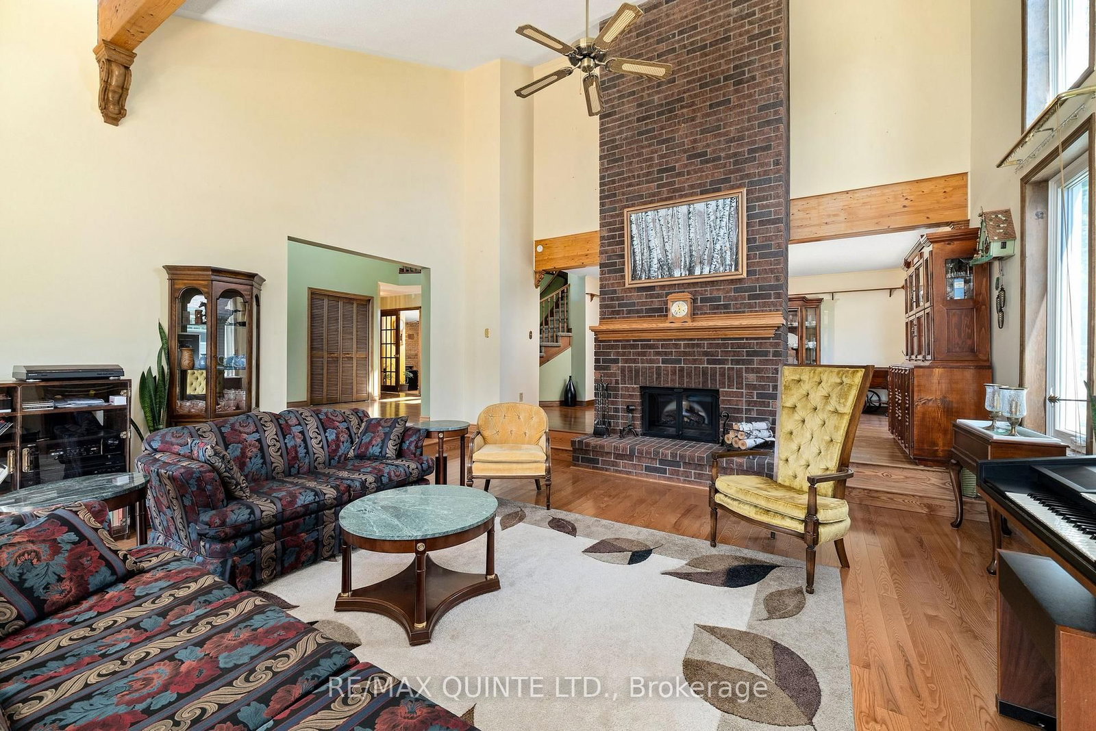 Listing Image 12
