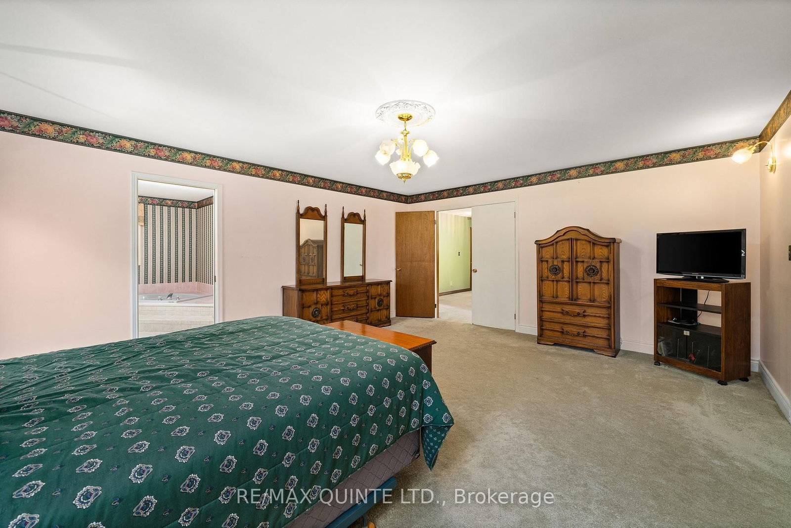 Listing Image 31