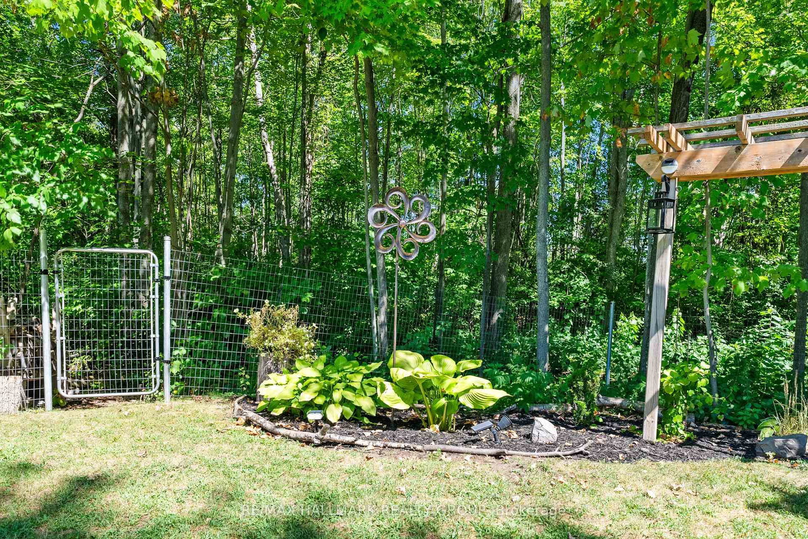 Listing Image 44