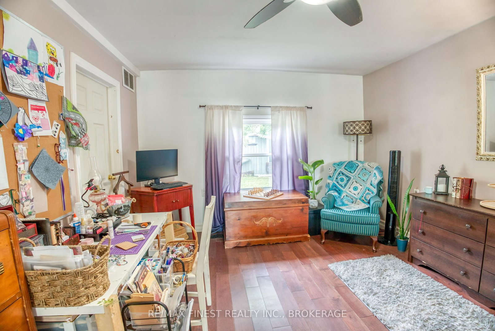 Listing Image 18