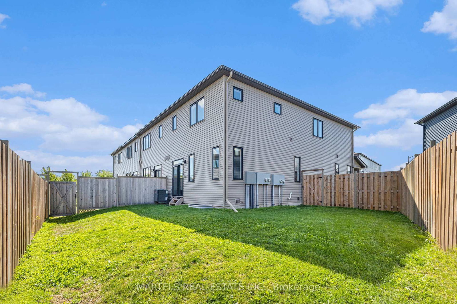 Listing Image 19