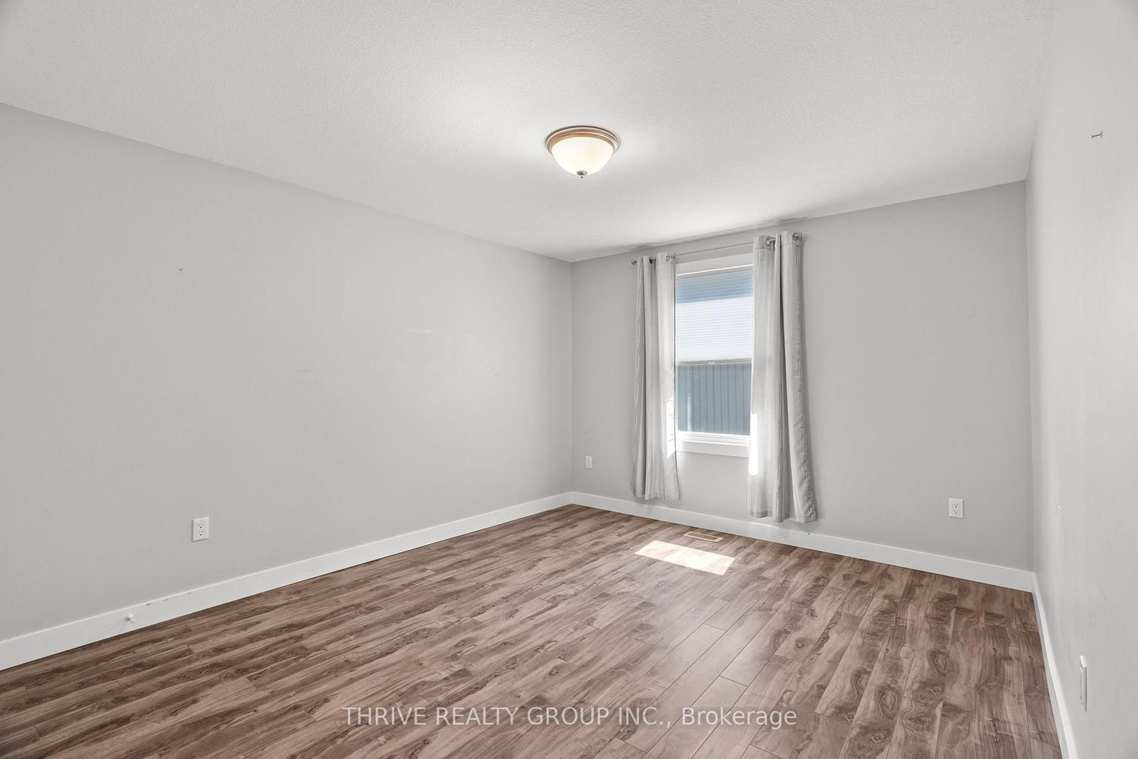 Detached House sold at 175 Warren Street, Goderich, Ontario, N7A 3W7 - Goderich (Town) - MLS: X12373605