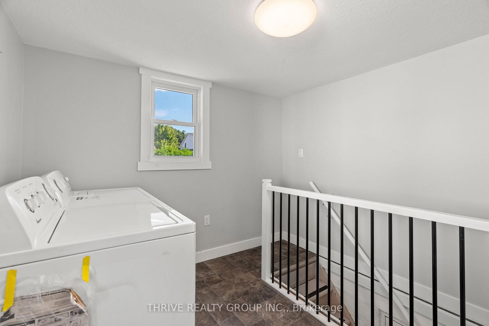 Detached House sold at 175 Warren Street, Goderich, Ontario, N7A 3W7 - Goderich (Town) - MLS: X12373605