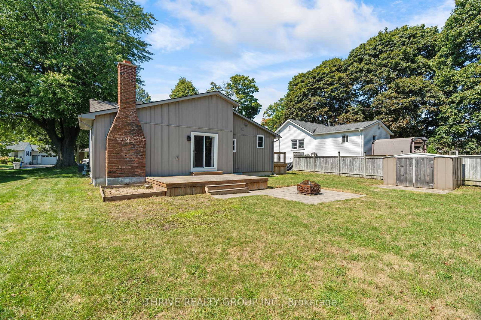 Detached House sold at 175 Warren Street, Goderich, Ontario, N7A 3W7 - Goderich (Town) - MLS: X12373605