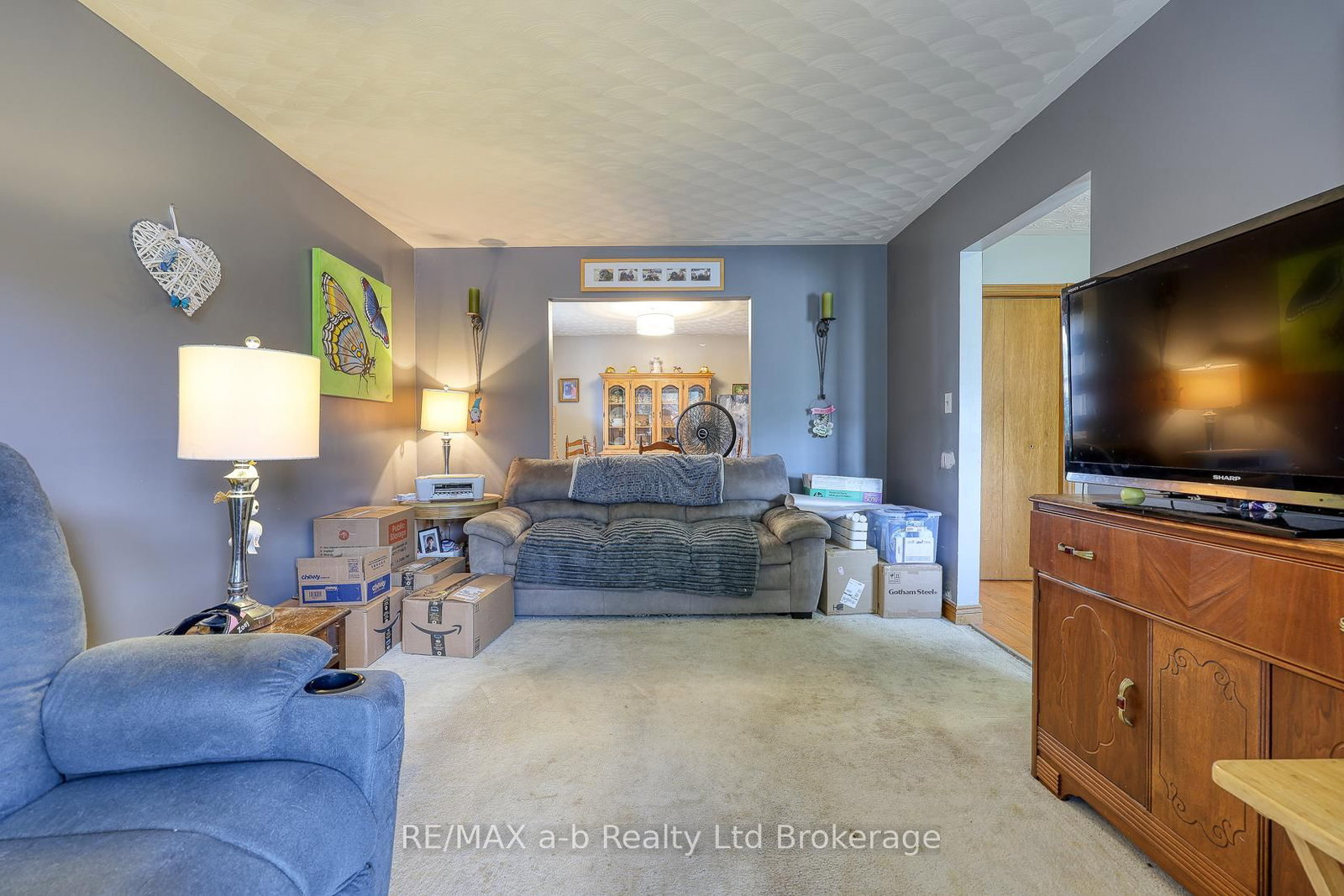 Listing Image 9