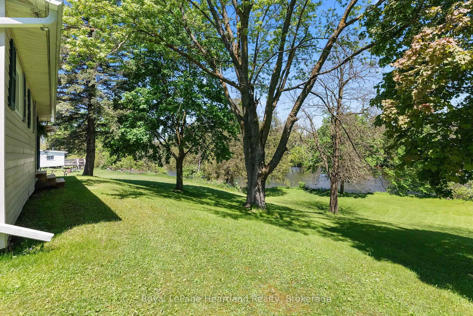 Listing Image 24