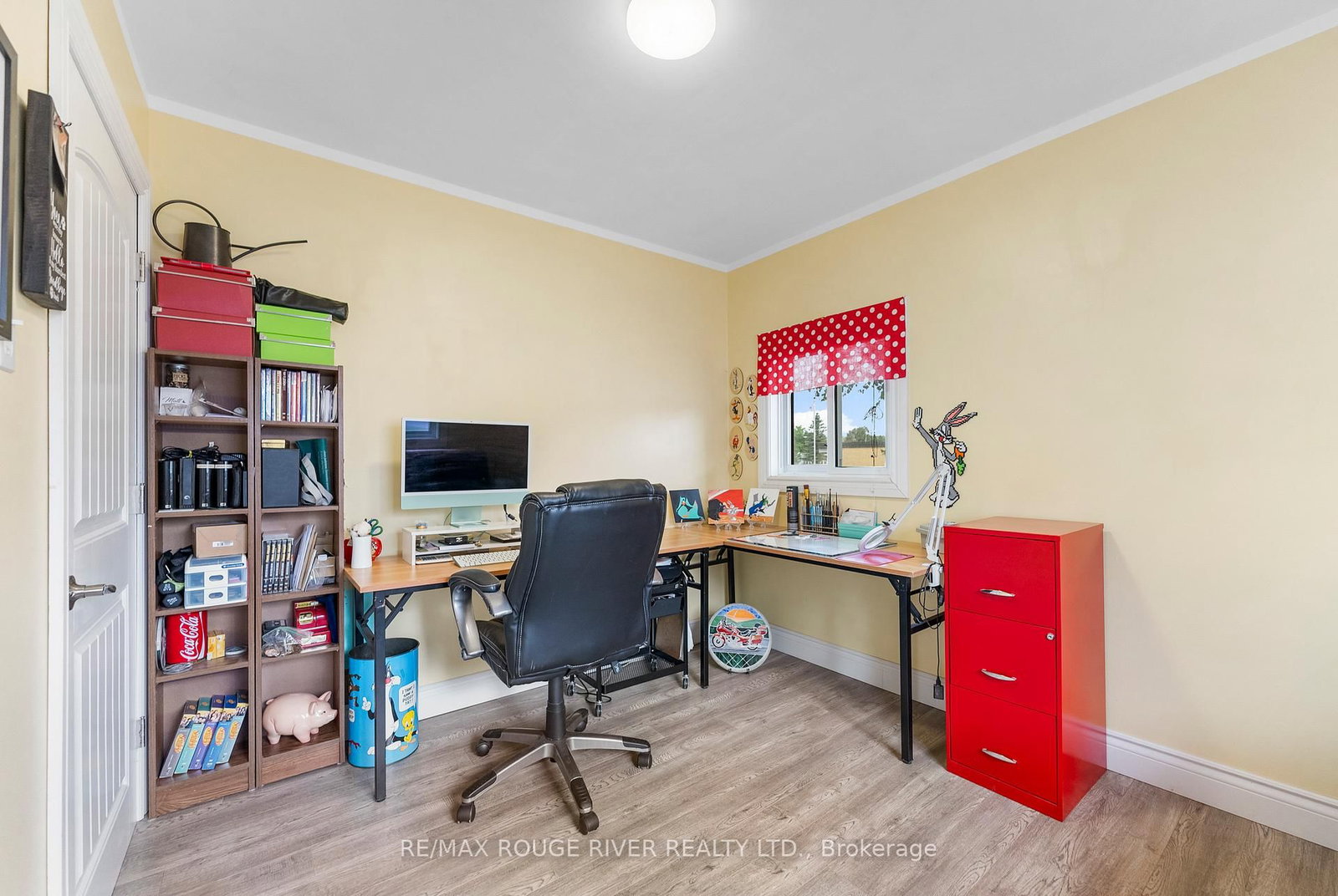 Listing Image 15