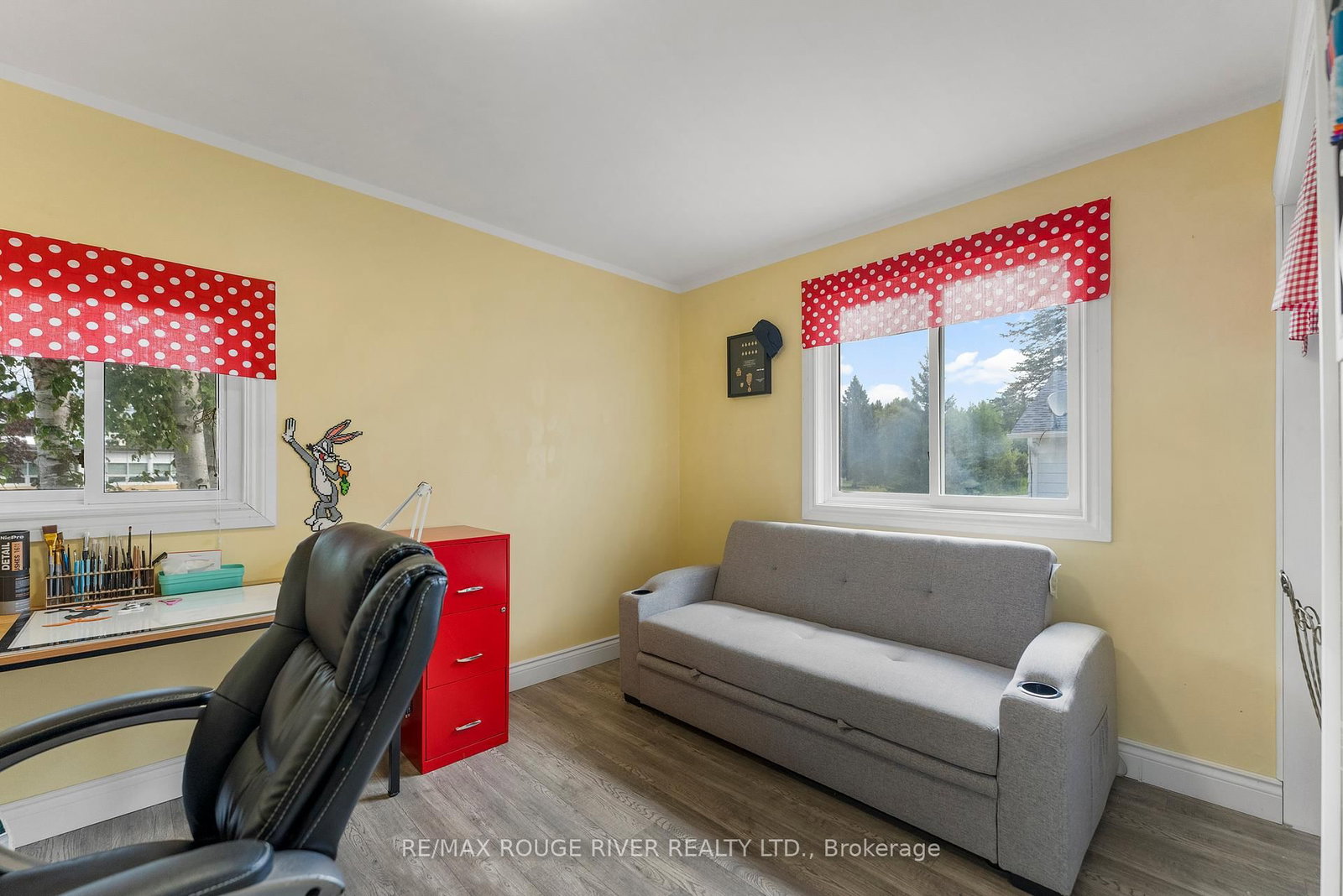 Listing Image 16