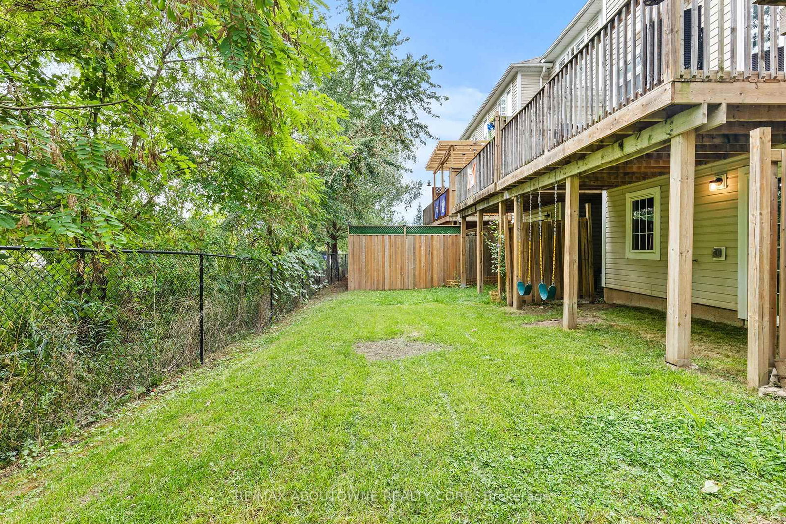 Listing Image 23