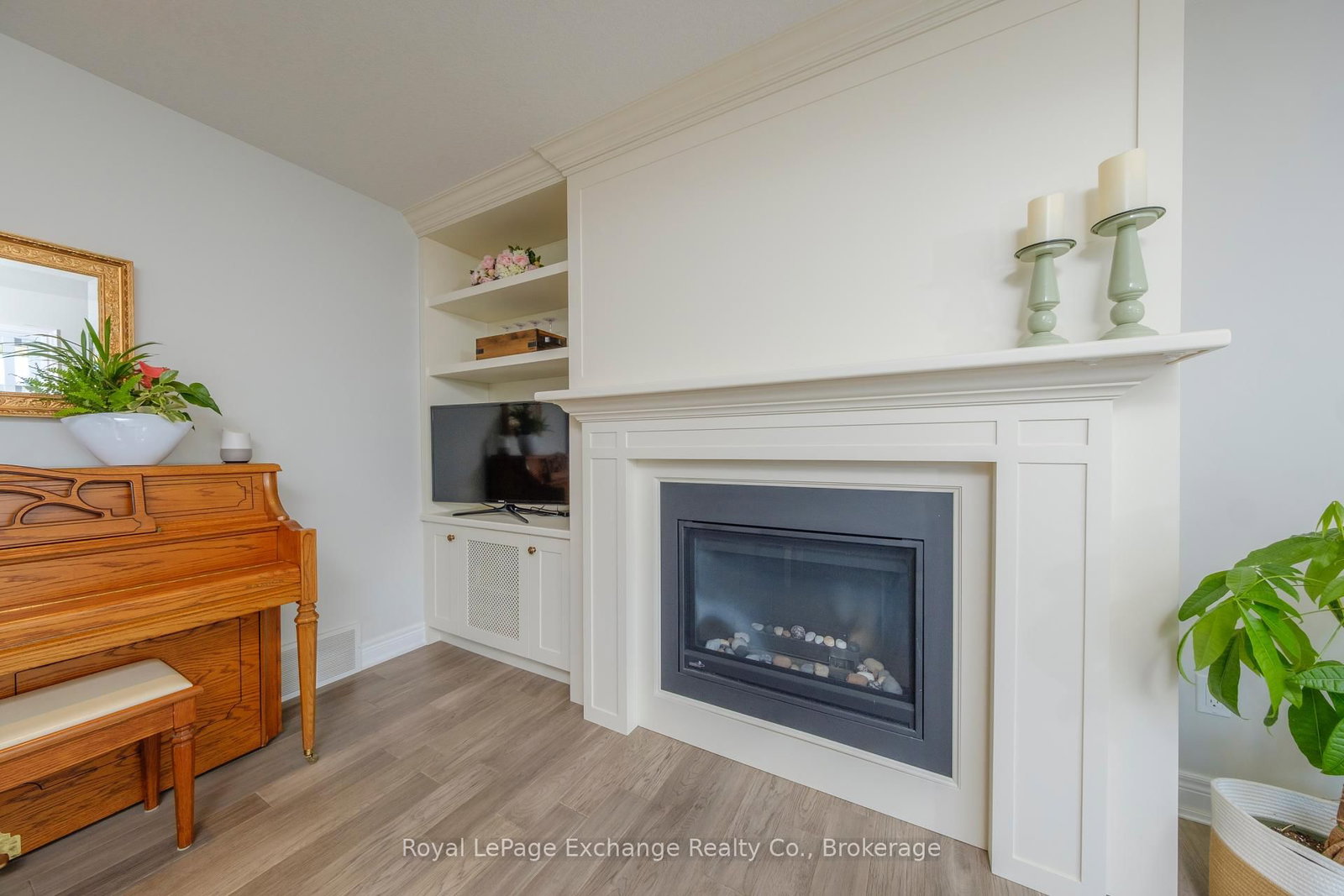 Listing Image 20