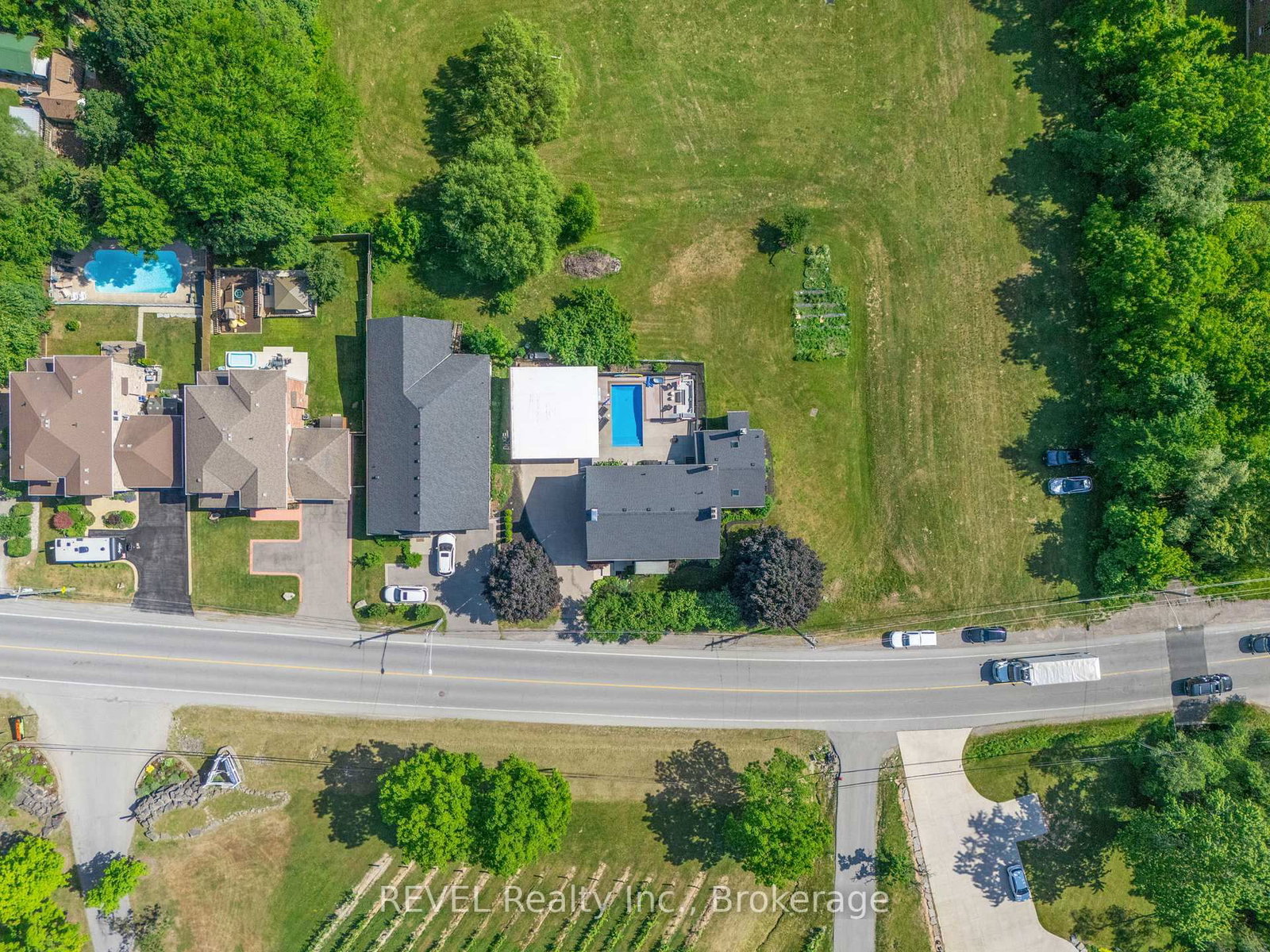 Listing Image 50