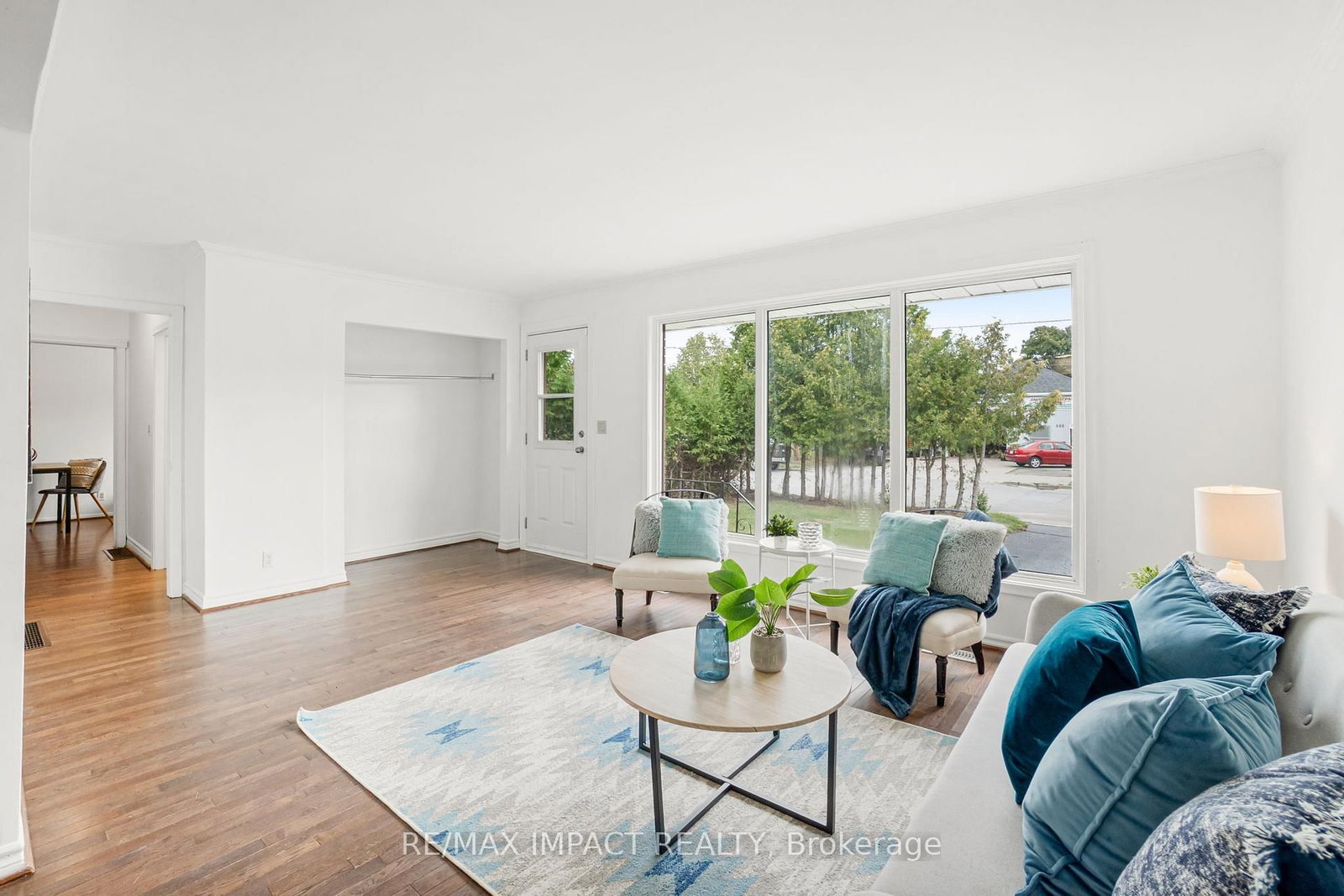 Listing Image 15