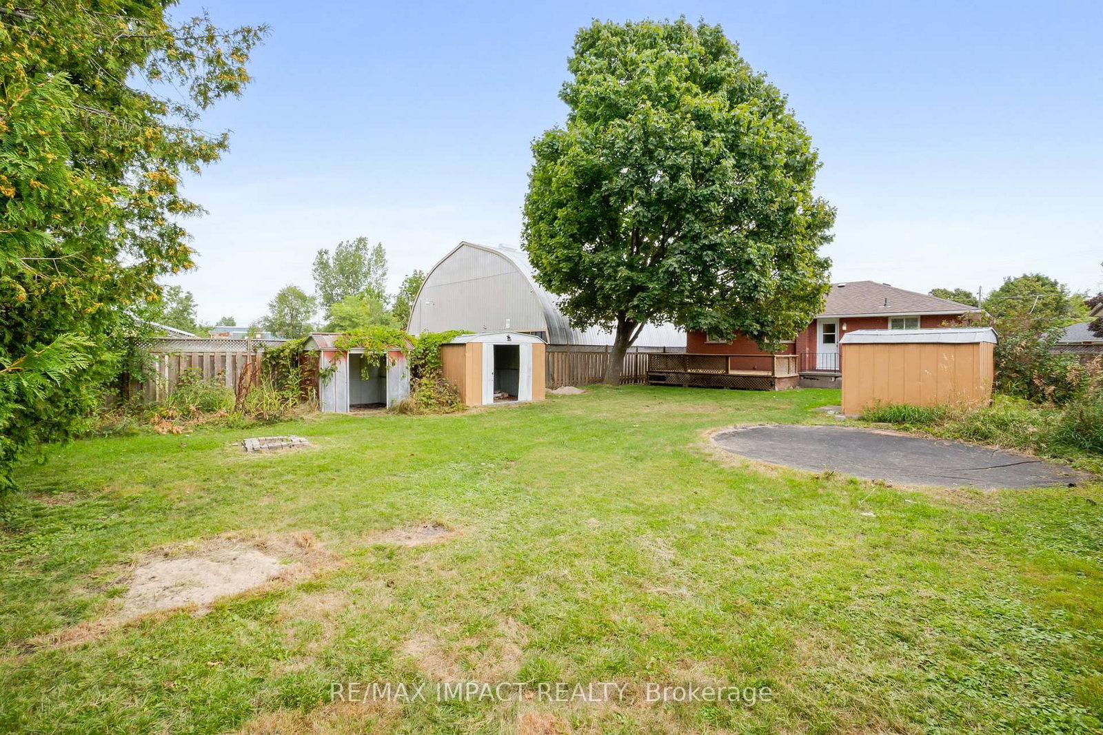 Listing Image 8