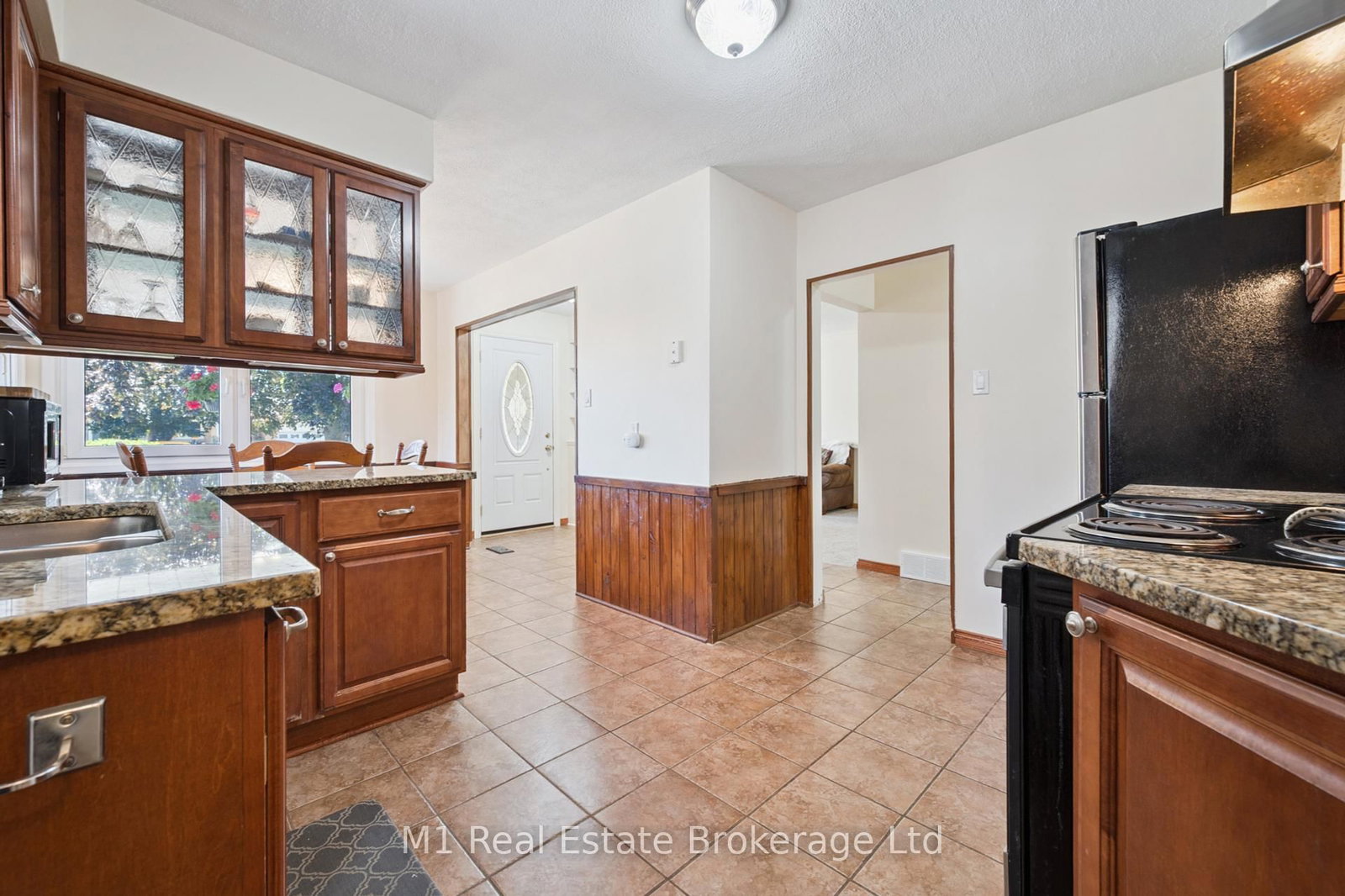 Listing Image 16