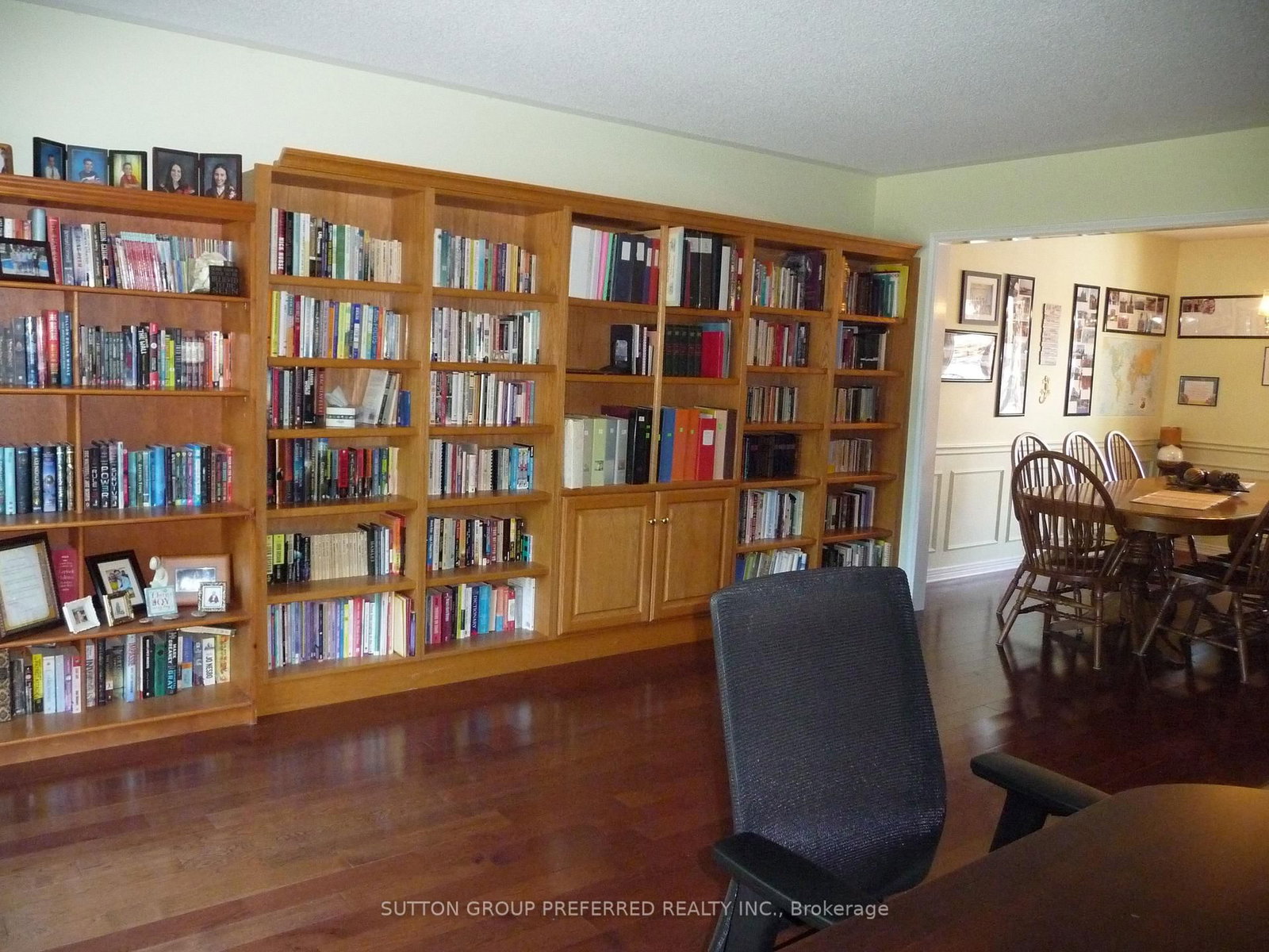 Listing Image 11