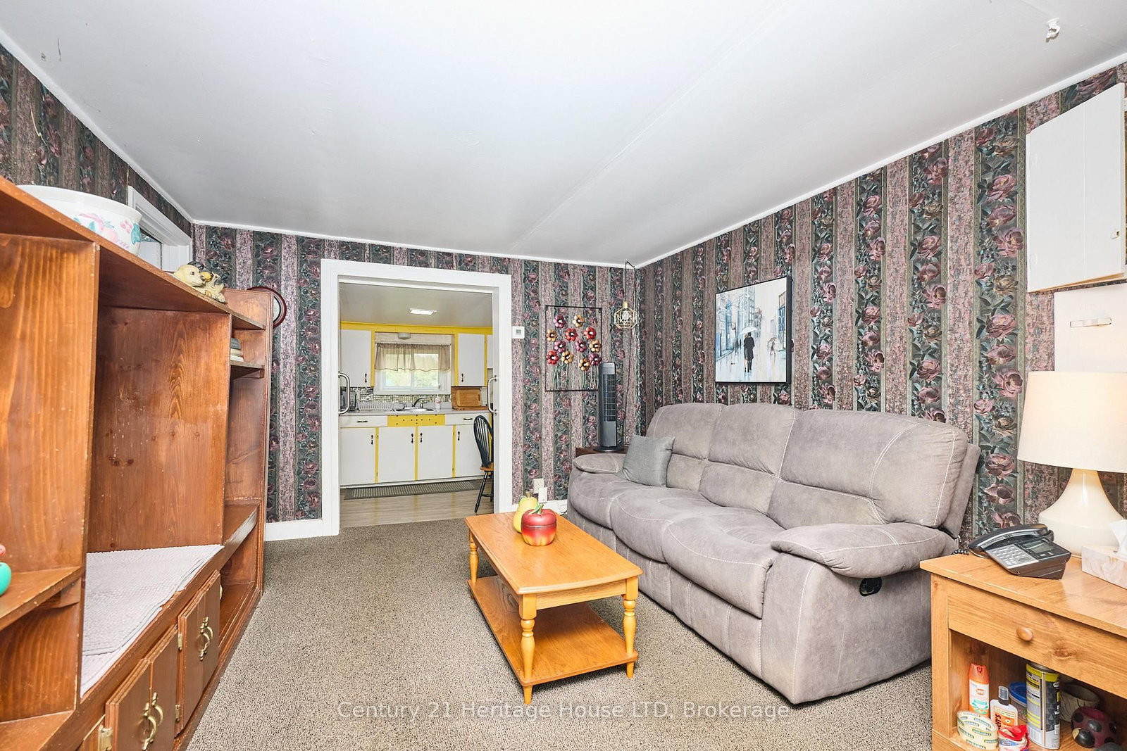 Listing Image 7