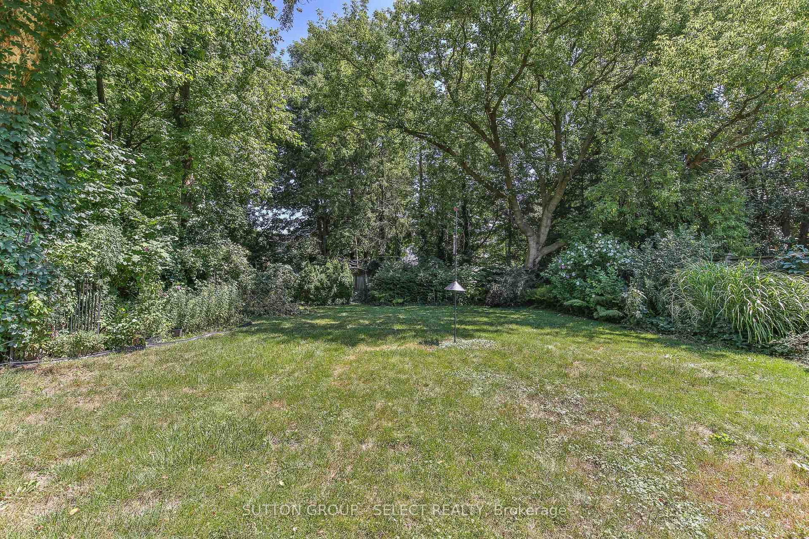 Listing Image 28