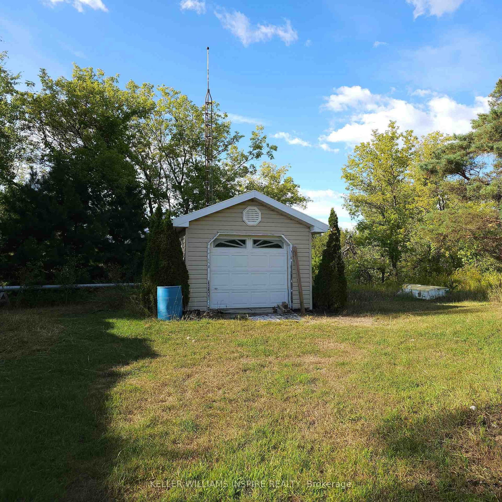 Listing Image 12