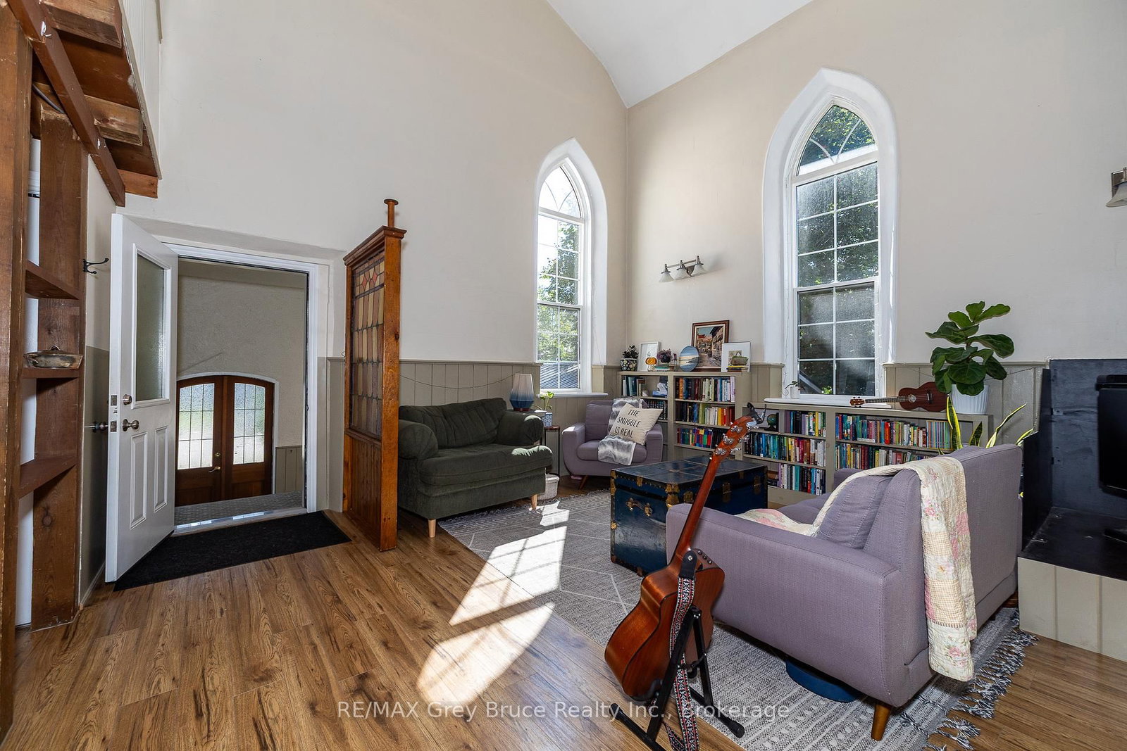 Listing Image 7
