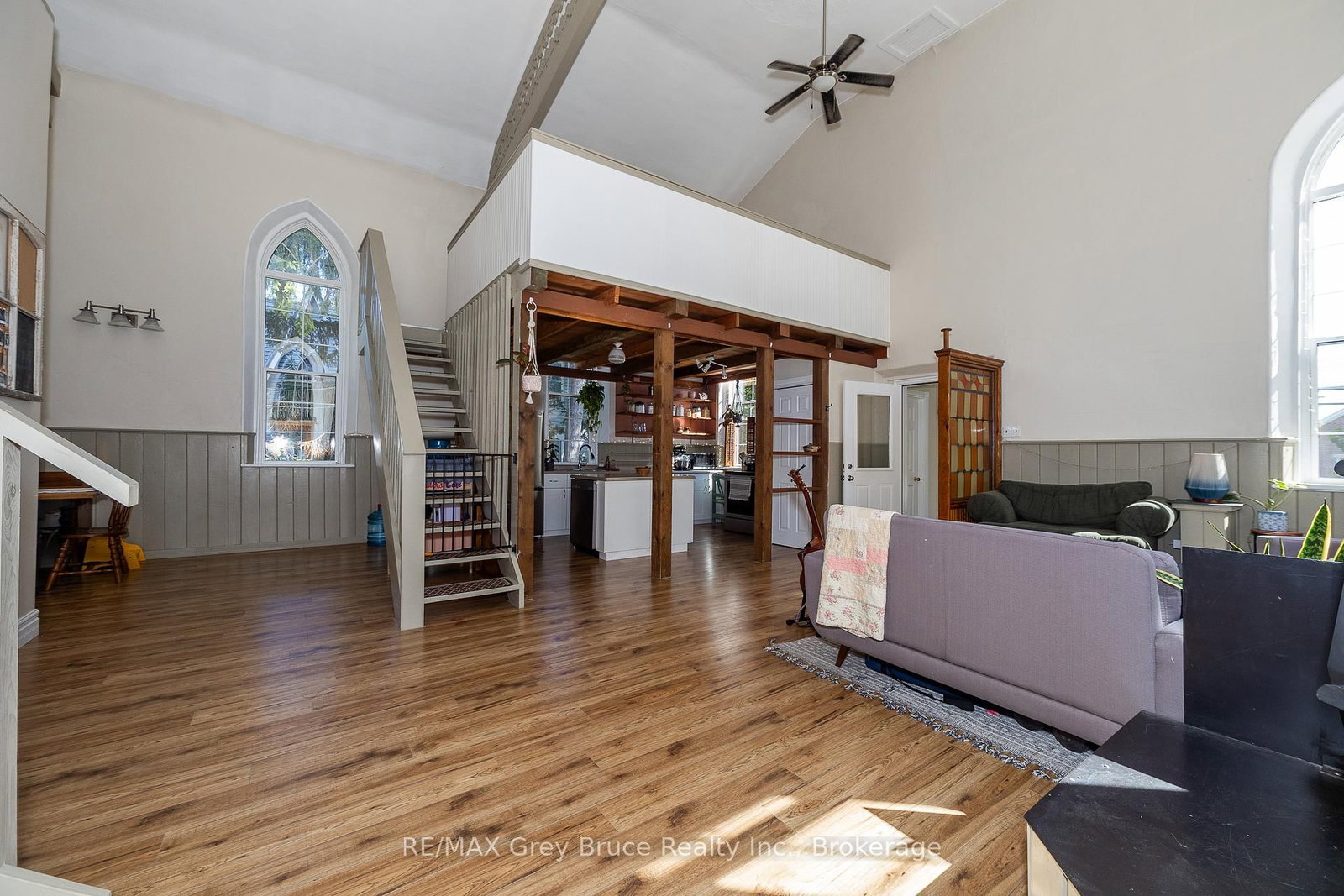 Listing Image 8