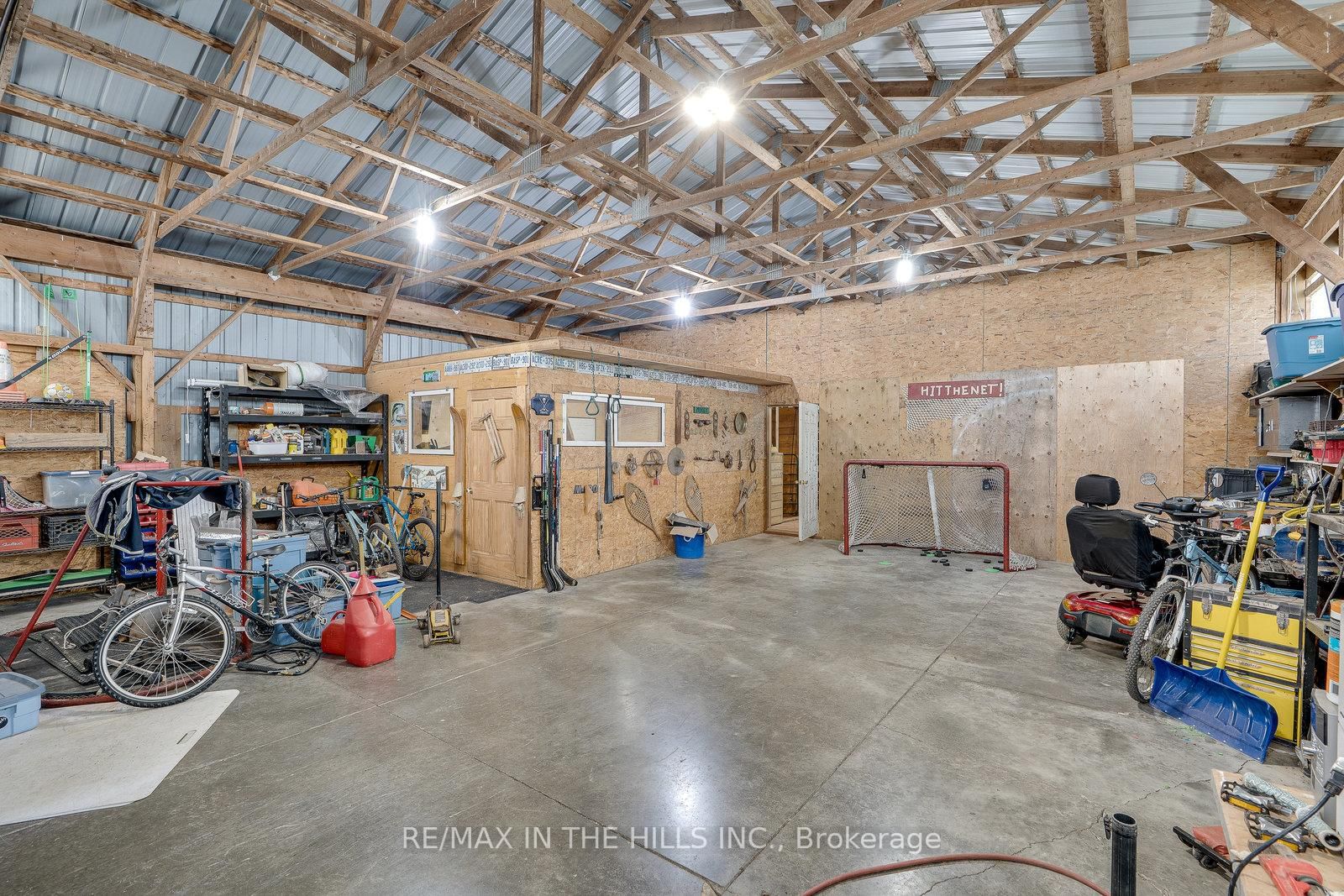 Listing Image 11