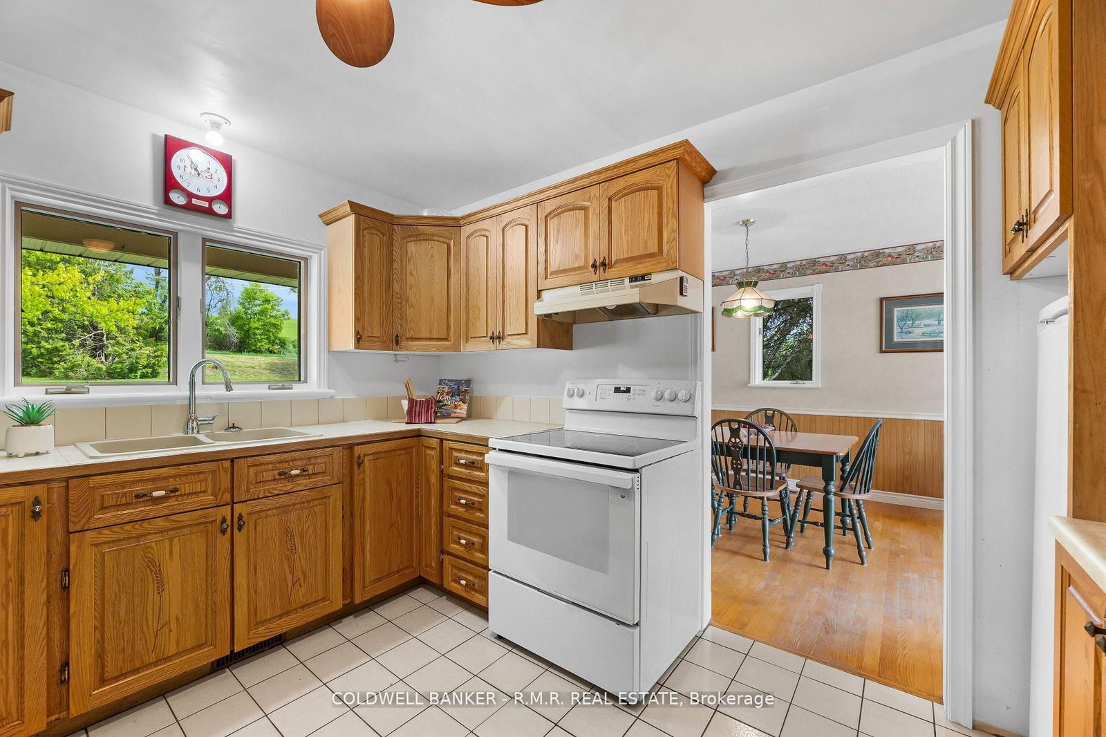Listing Image 13
