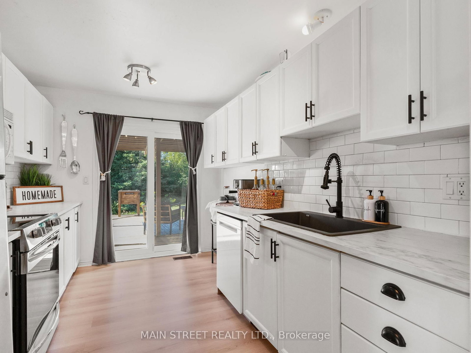 Listing Image 13
