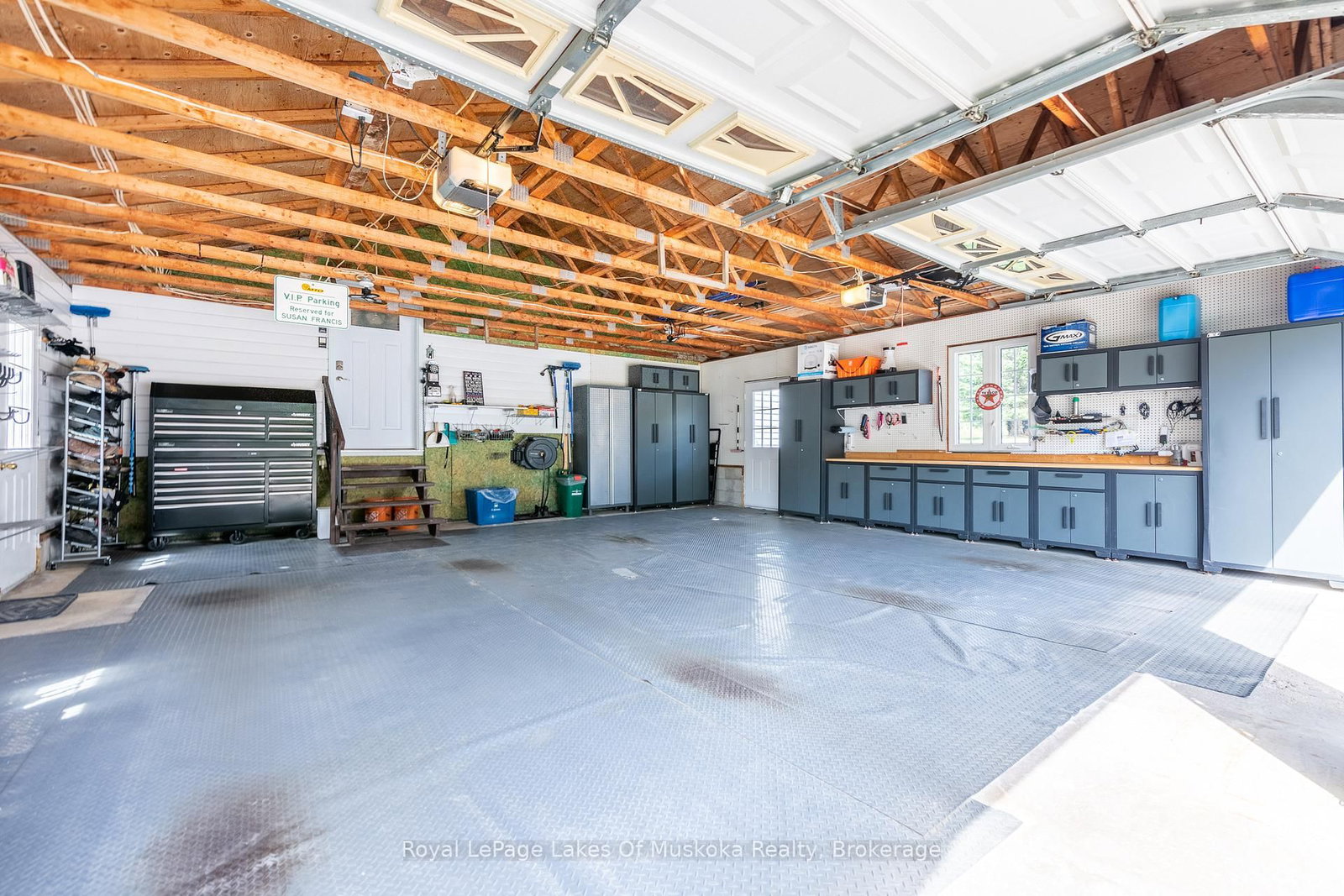 Listing Image 42
