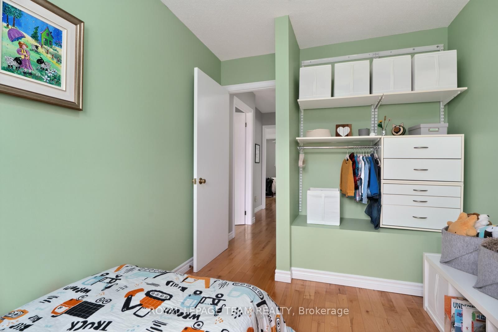 Listing Image 21