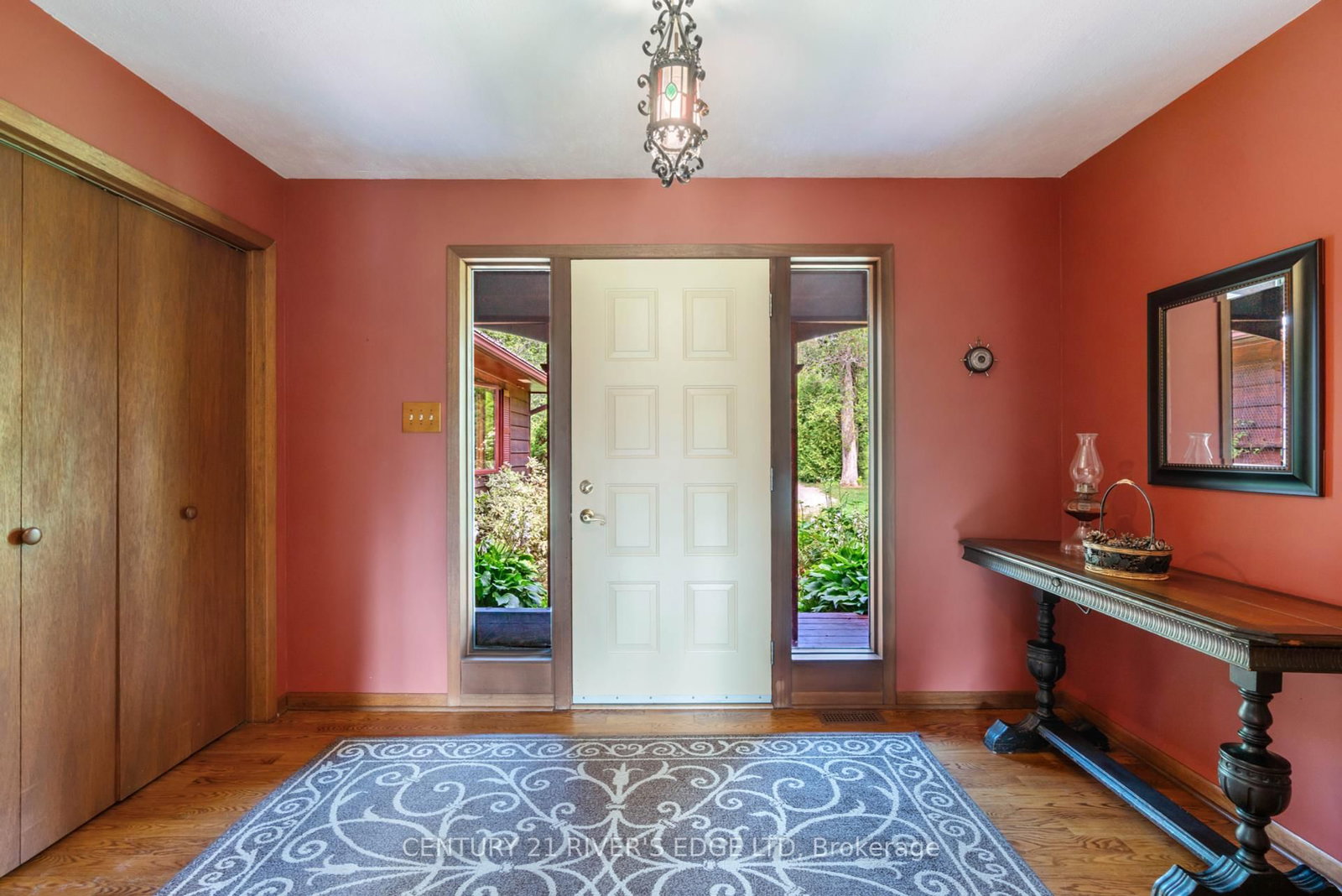 Listing Image 11