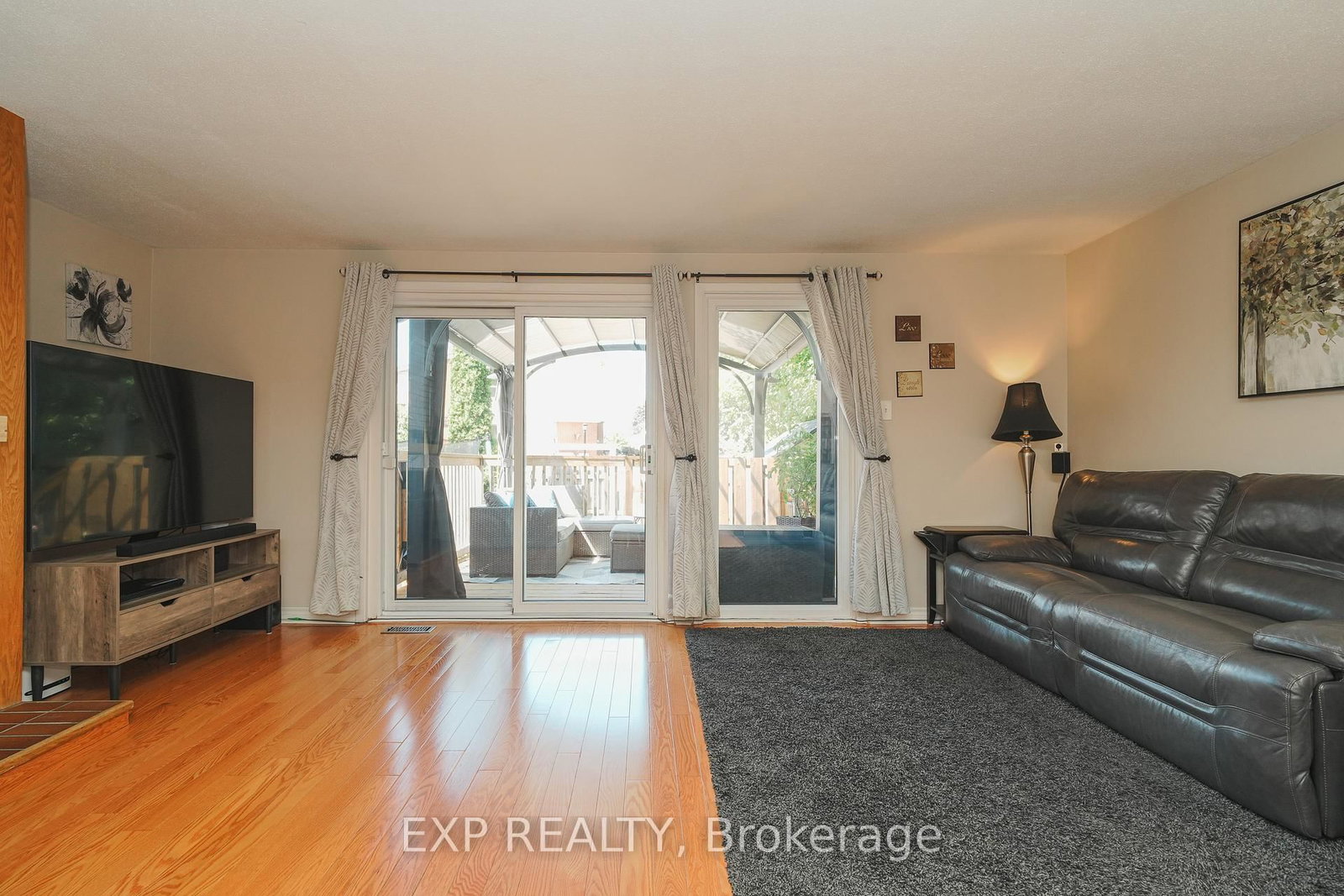 Listing Image 16