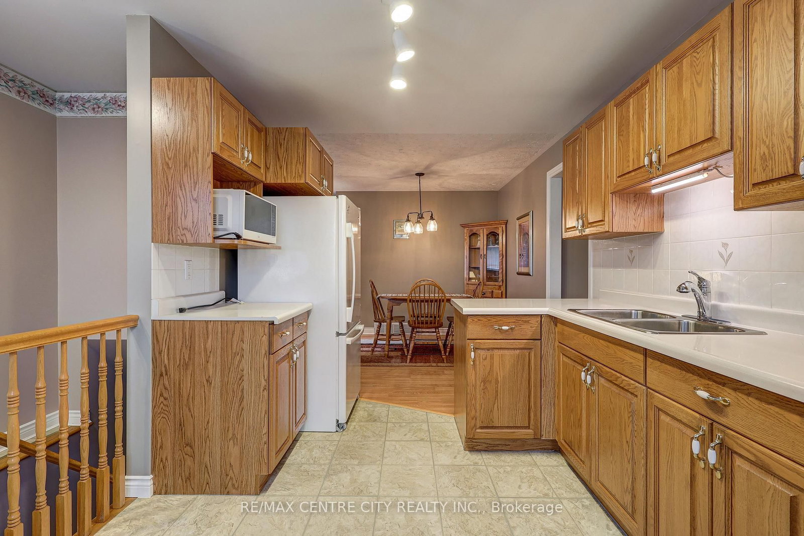 Listing Image 18