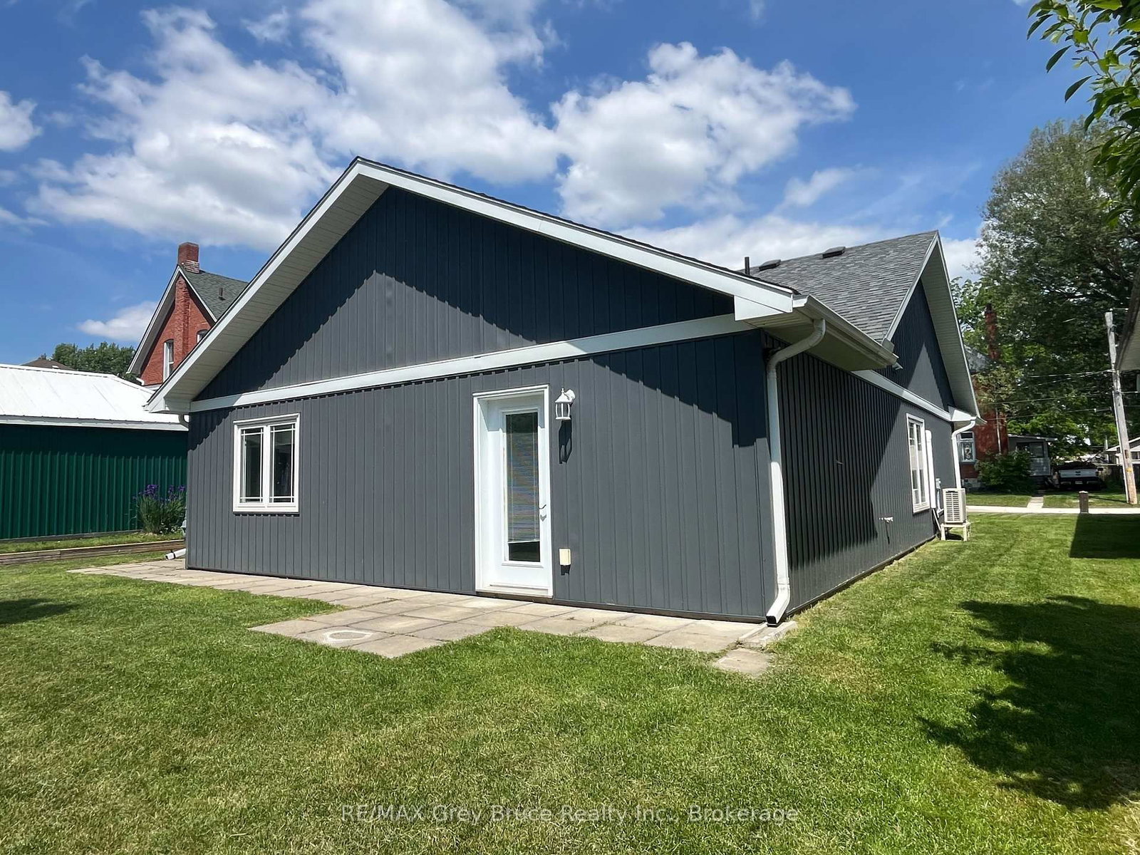 Listing Image 25