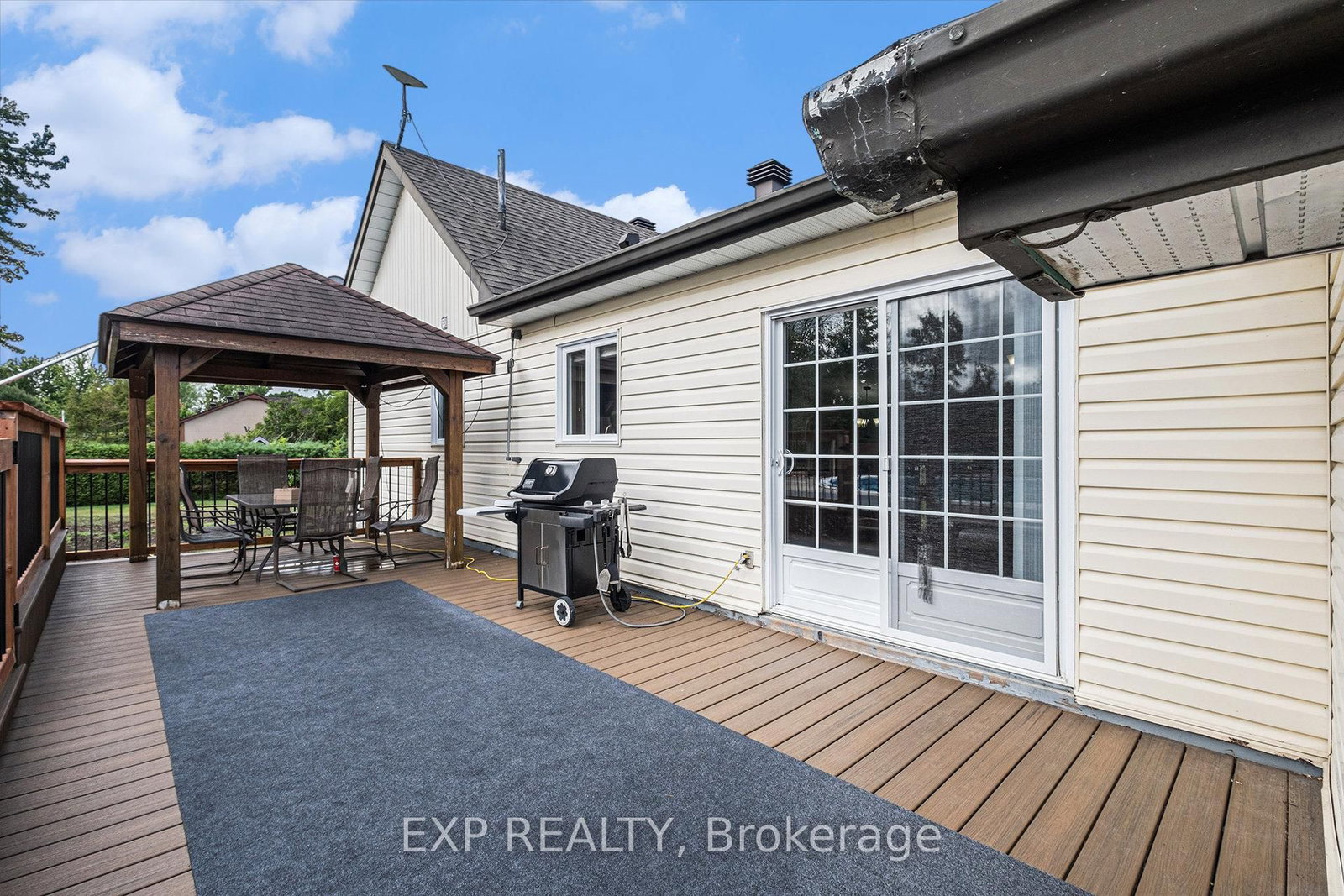 Detached House sold at 16 Landriault Avenue, Champlain, Ontario, K0B 1K0 - Champlain Twp - MLS: X12374422