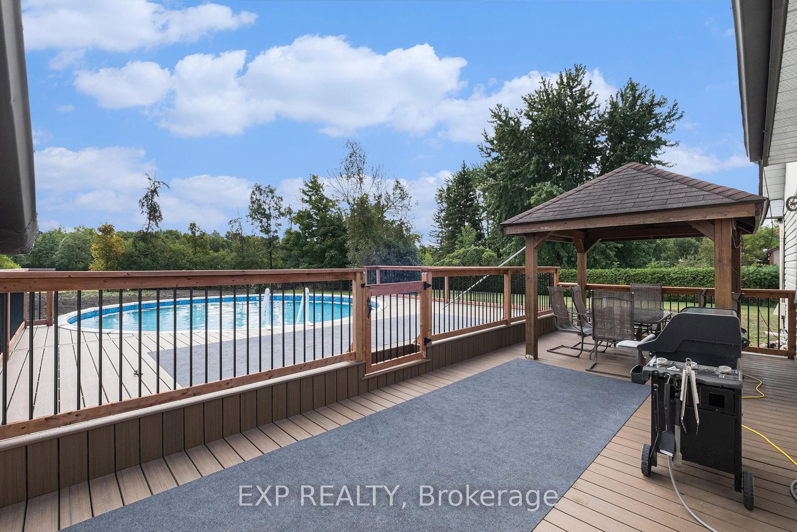 Detached House sold at 16 Landriault Avenue, Champlain, Ontario, K0B 1K0 - Champlain Twp - MLS: X12374422